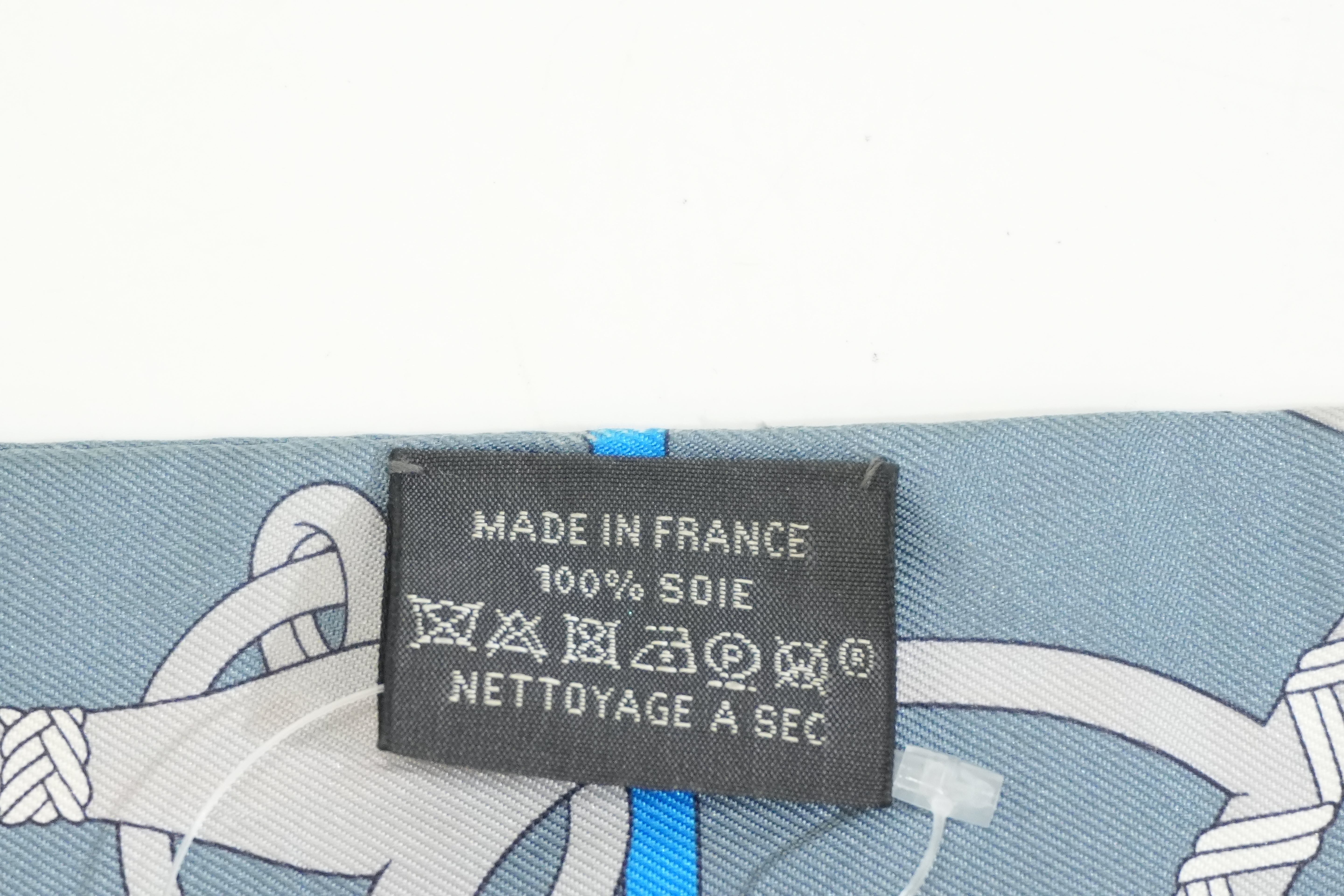 Pre-owned Hermes Silk Twilly Blue
