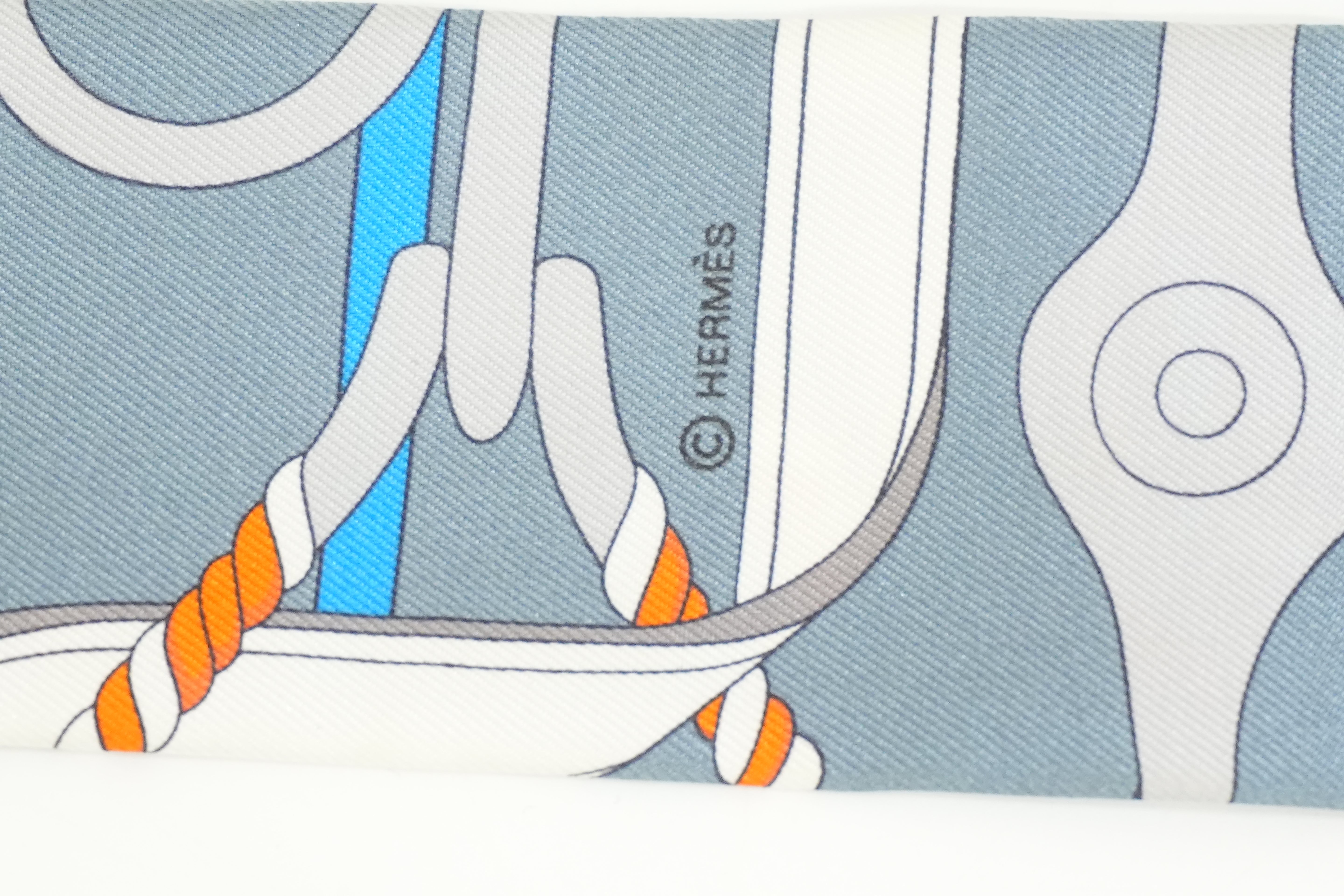 Pre-owned Hermes Silk Twilly Blue