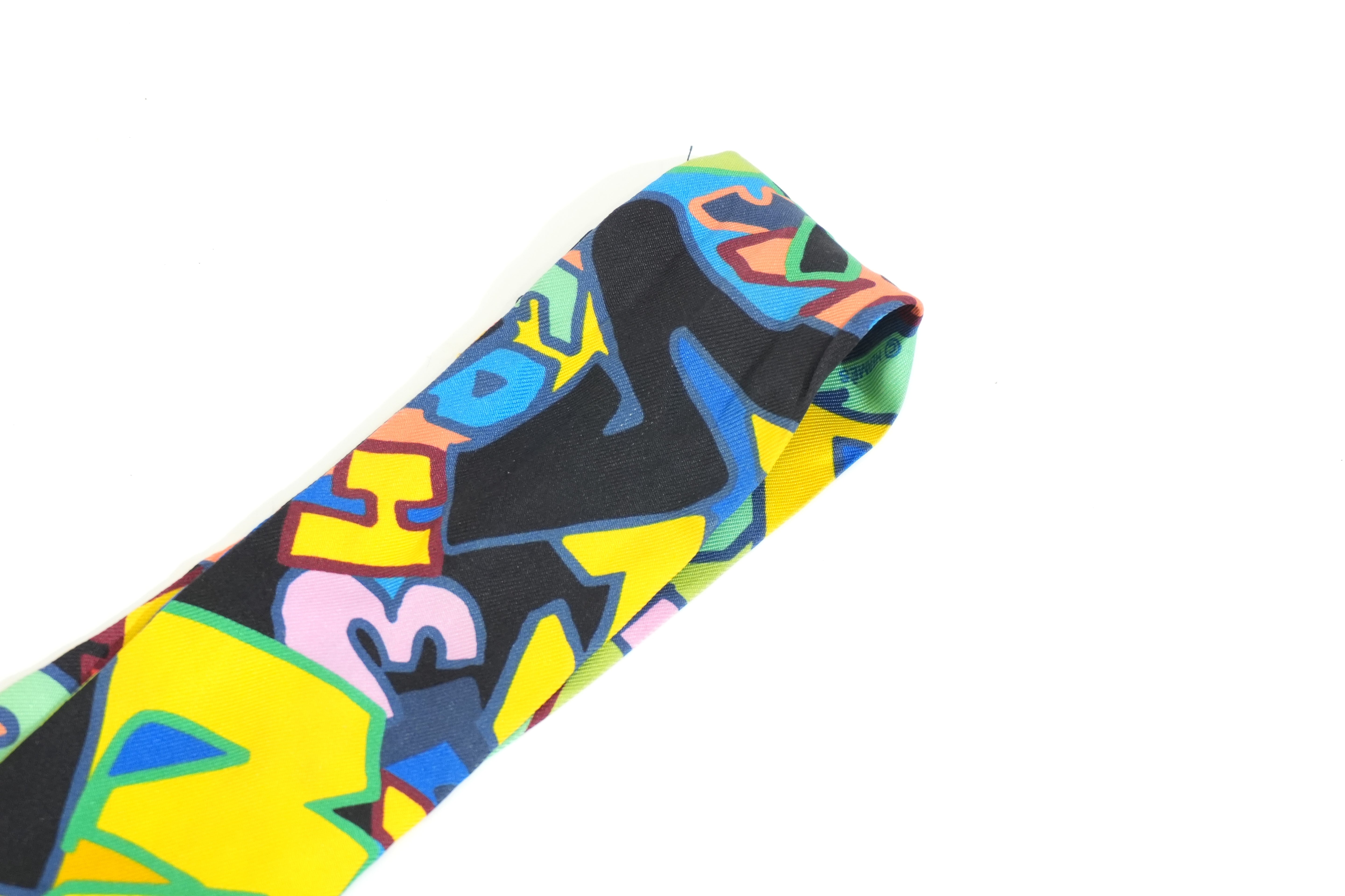 Pre-owned Hermes Silk Twilly Grafitti Multicolor