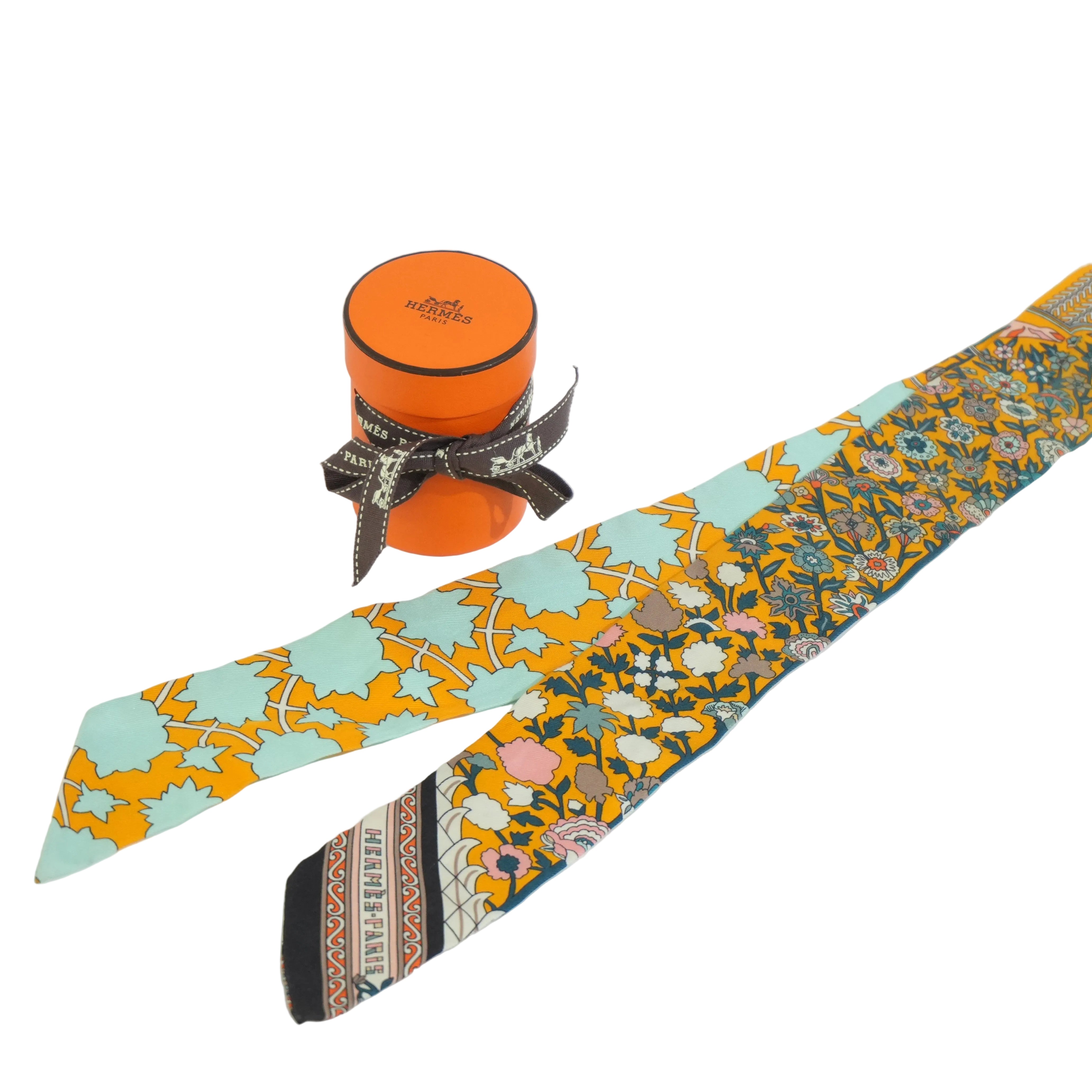 Pre-owned Hermes Silk Twilly Blue and Orange