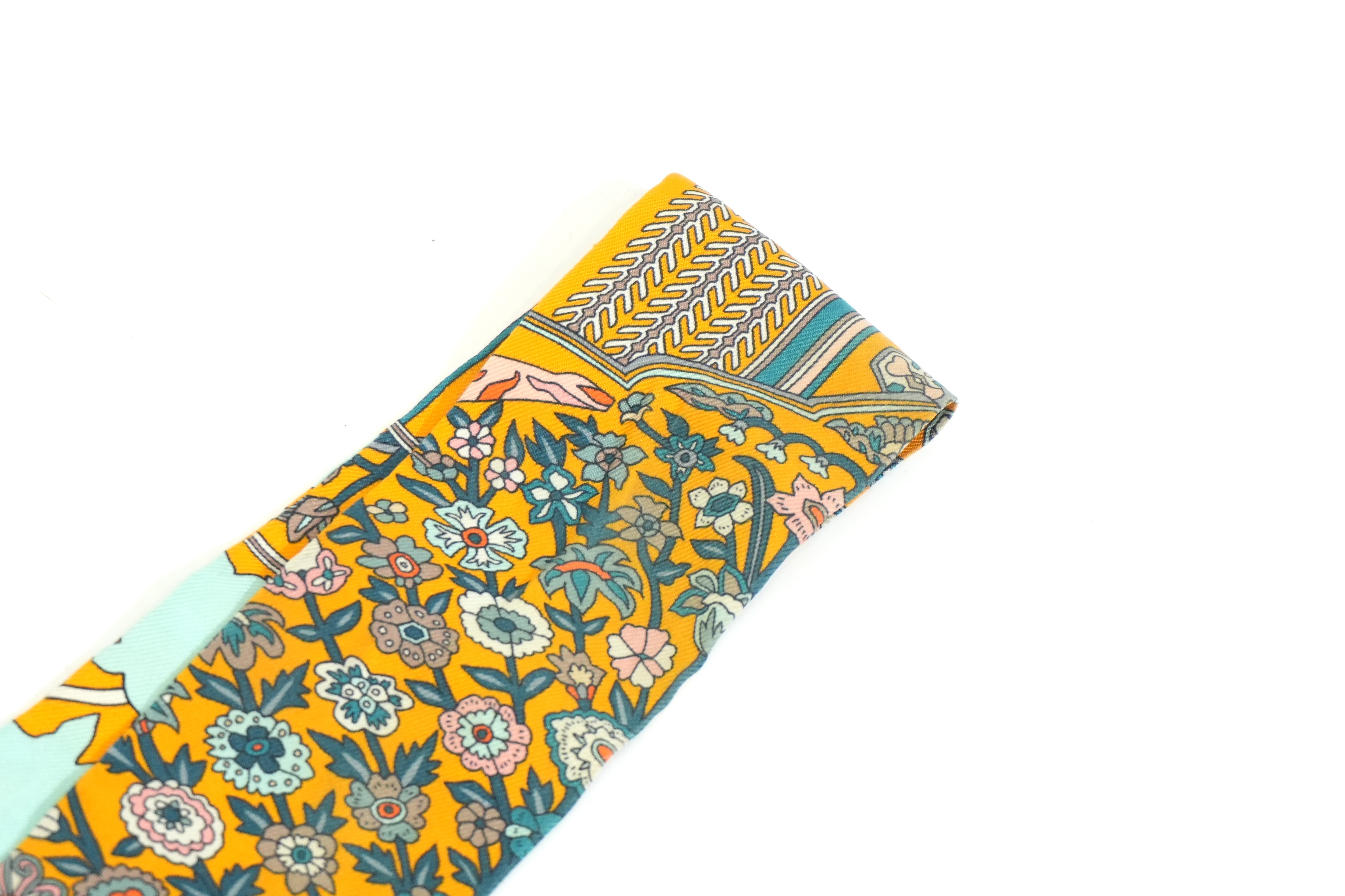 Pre-owned Hermes Silk Twilly Blue and Orange