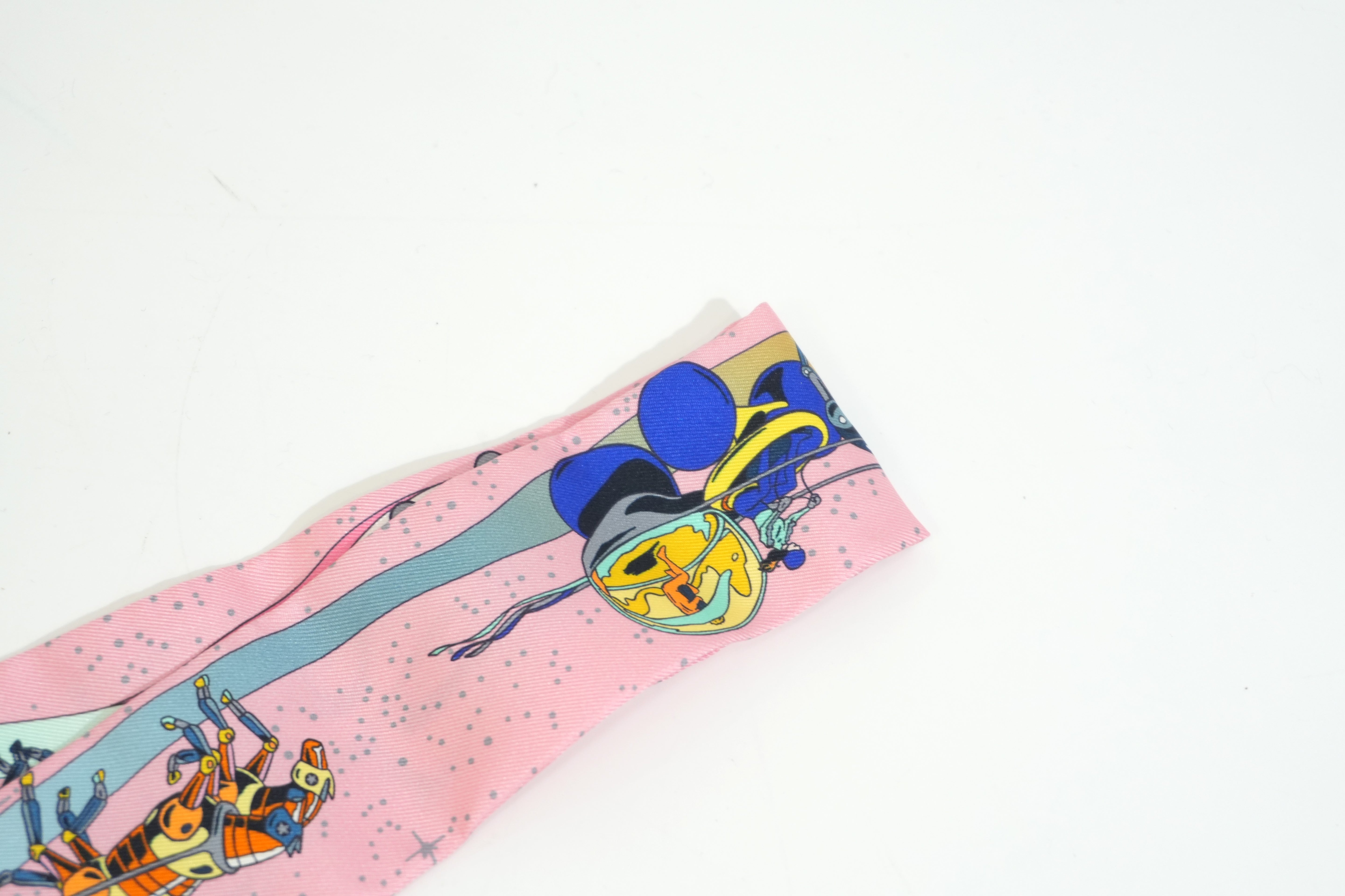 Pre-owned Hermes Silk Twilly Pink