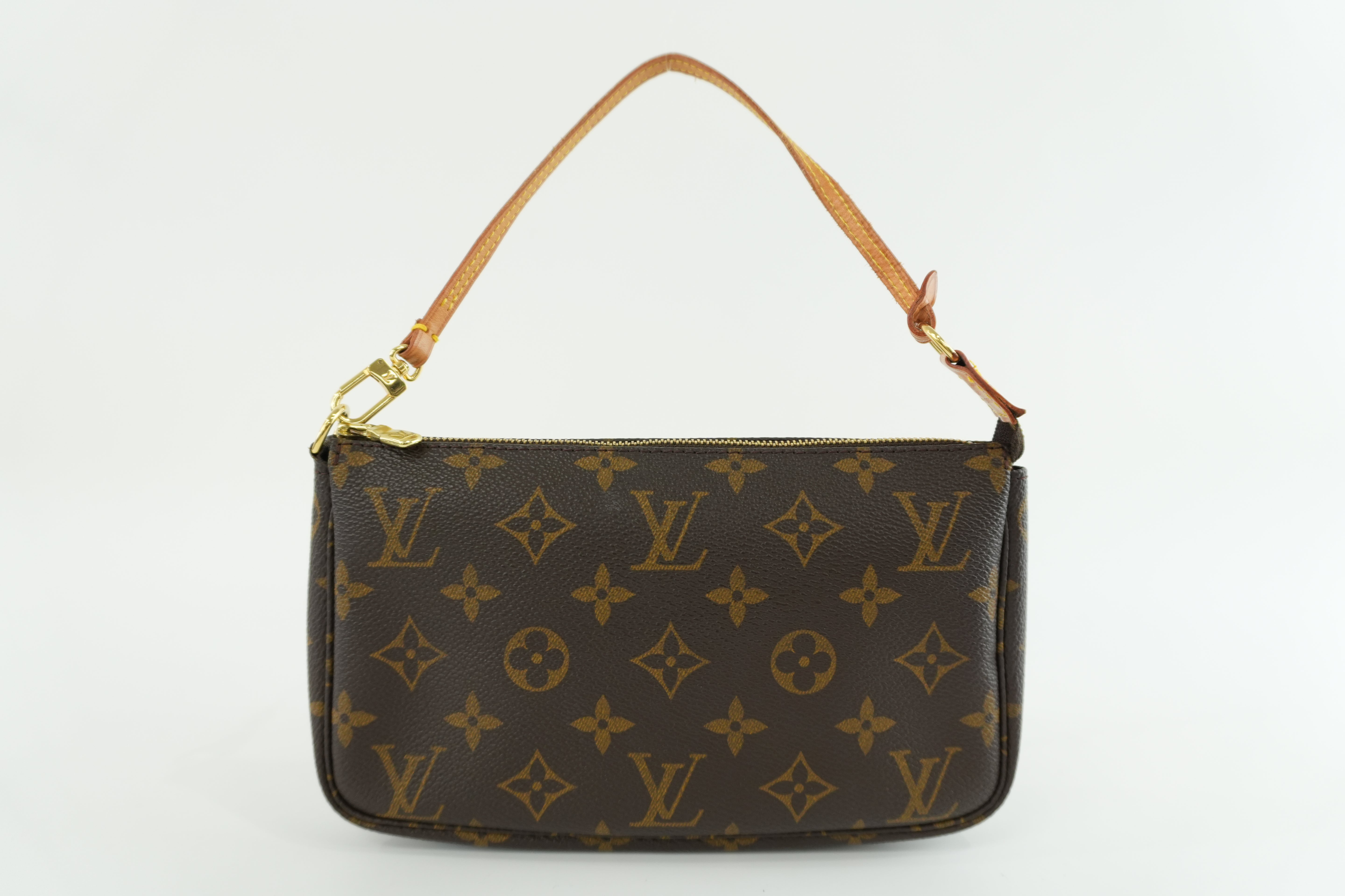 Louis Vuitton Monogram Pochette Accessories Used
