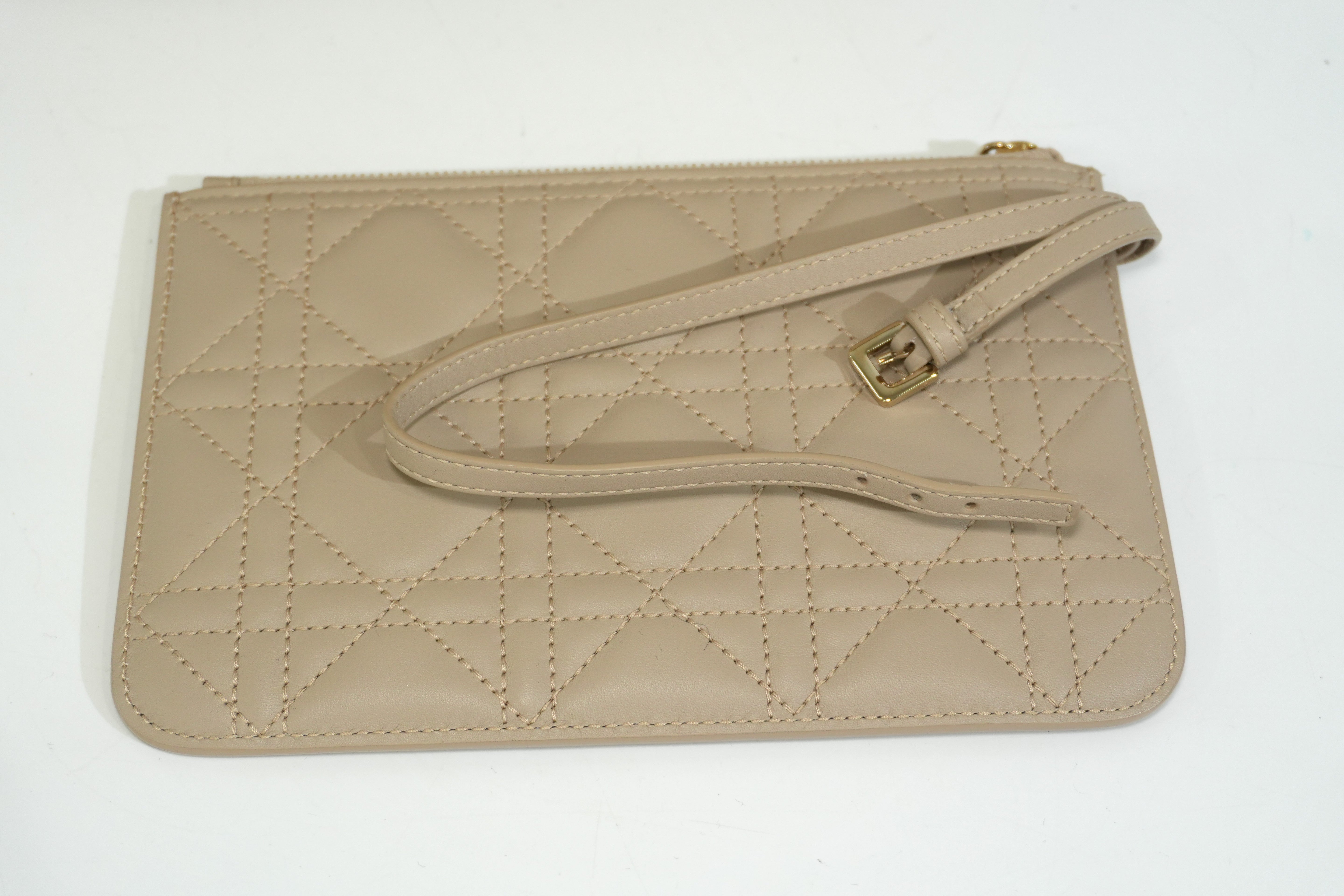 Pre-owned Dior Toujours Handbag Beige