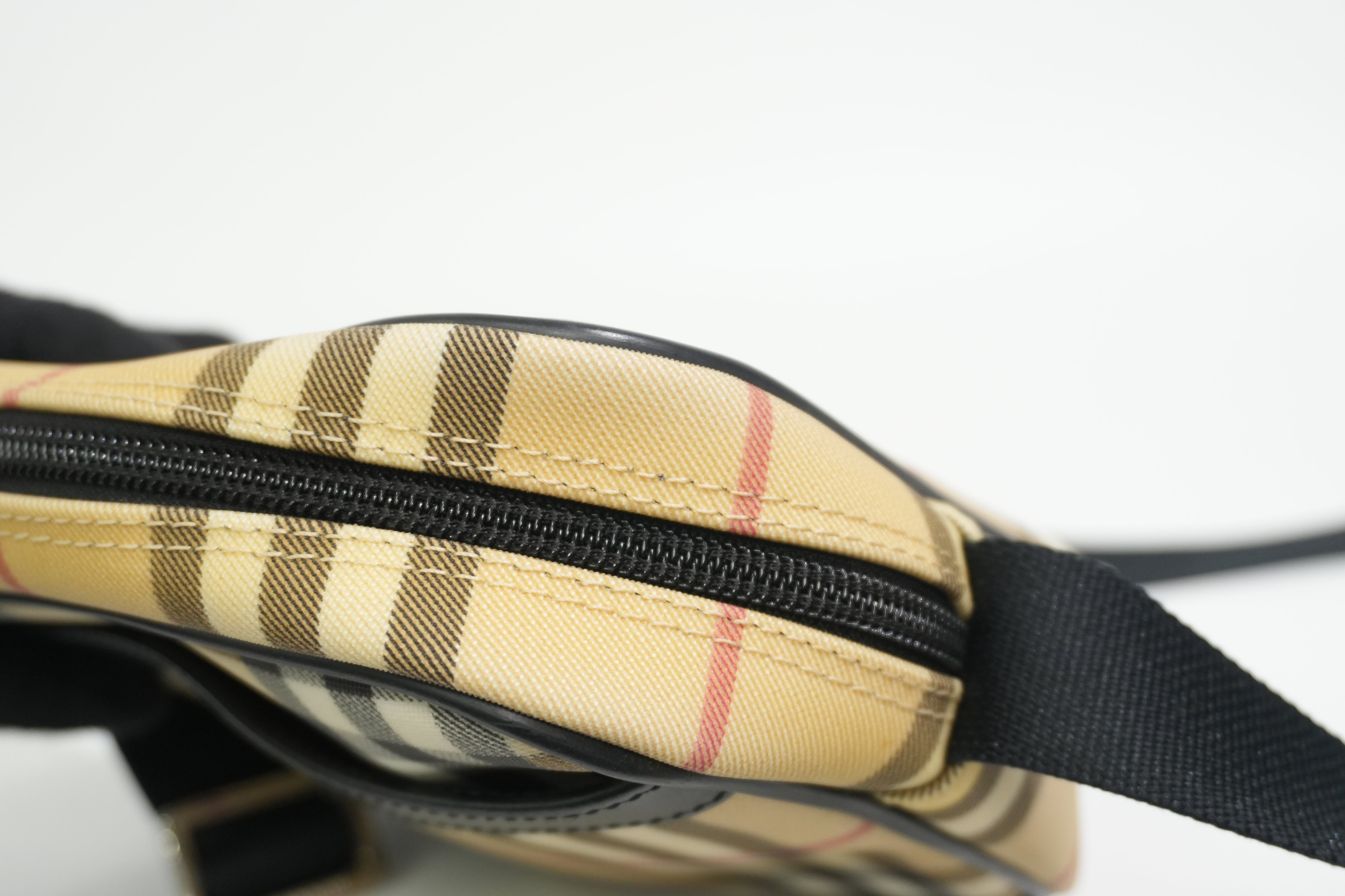 Pre-owned Burberry Nova Check Crossbody Bag