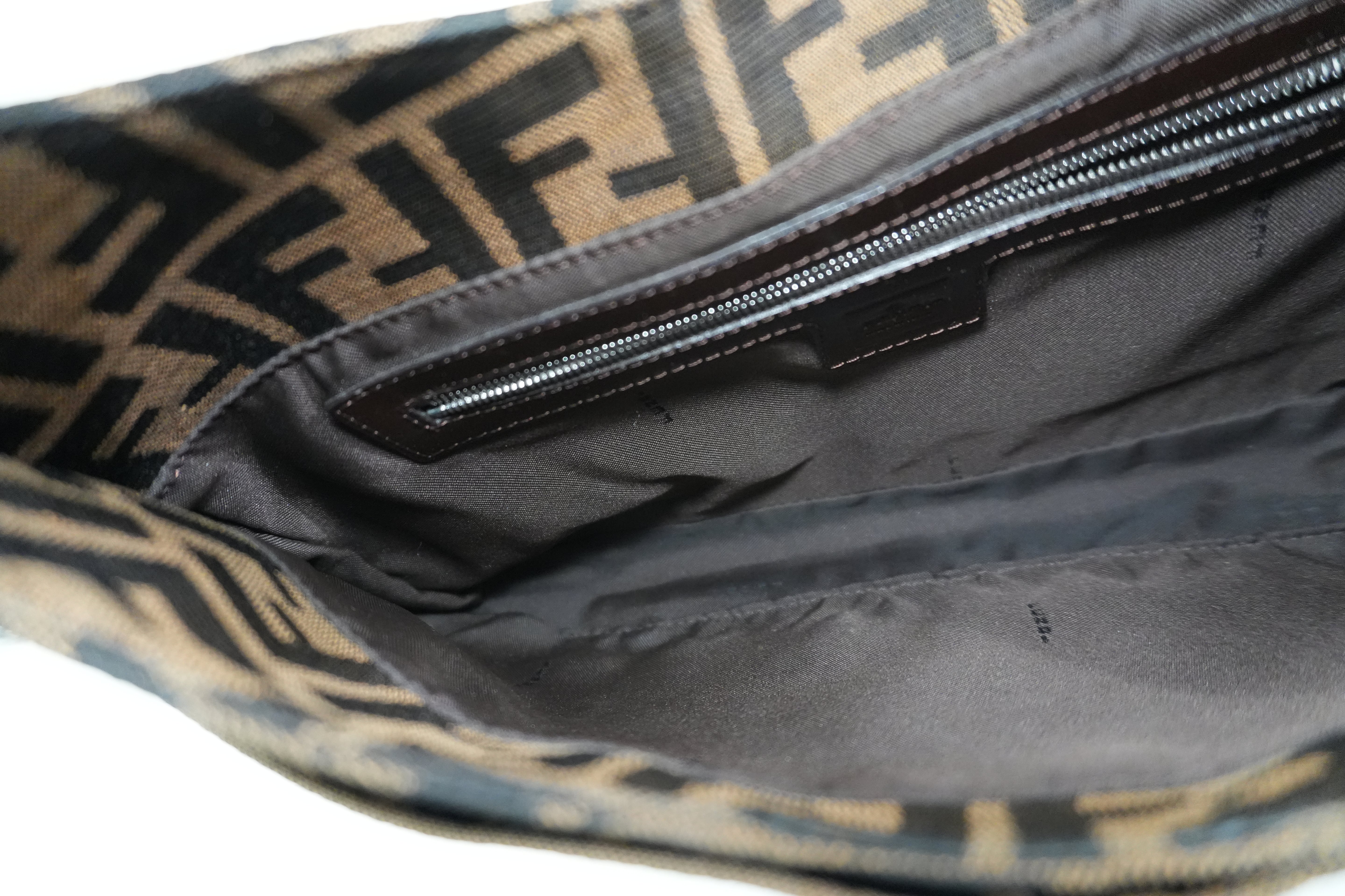 Pre-owned Fendi Zucca Shoulder Bag Brown