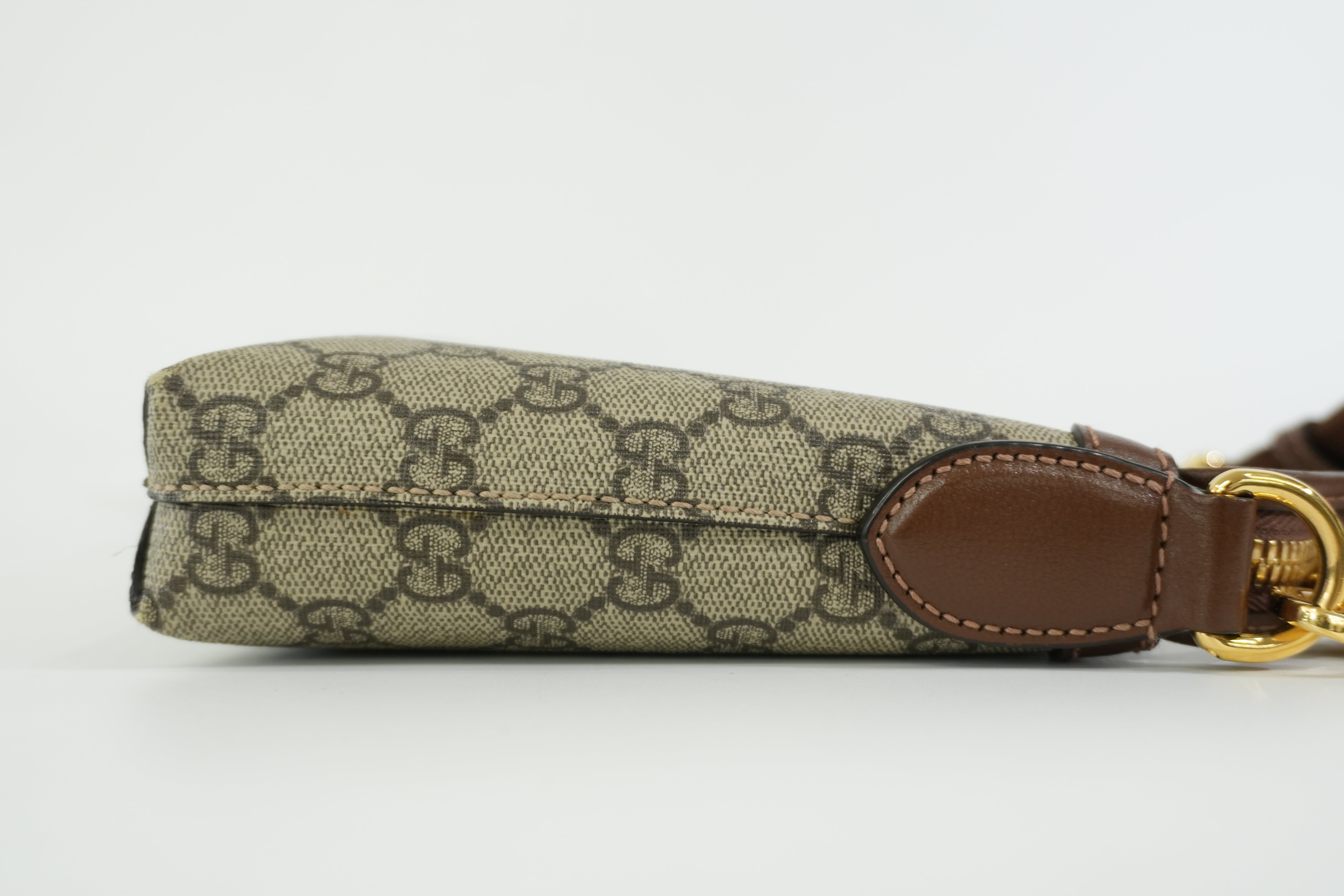 Pre-owned Gucci Interlocking G Patch Wristlet Messenger Bag Brown