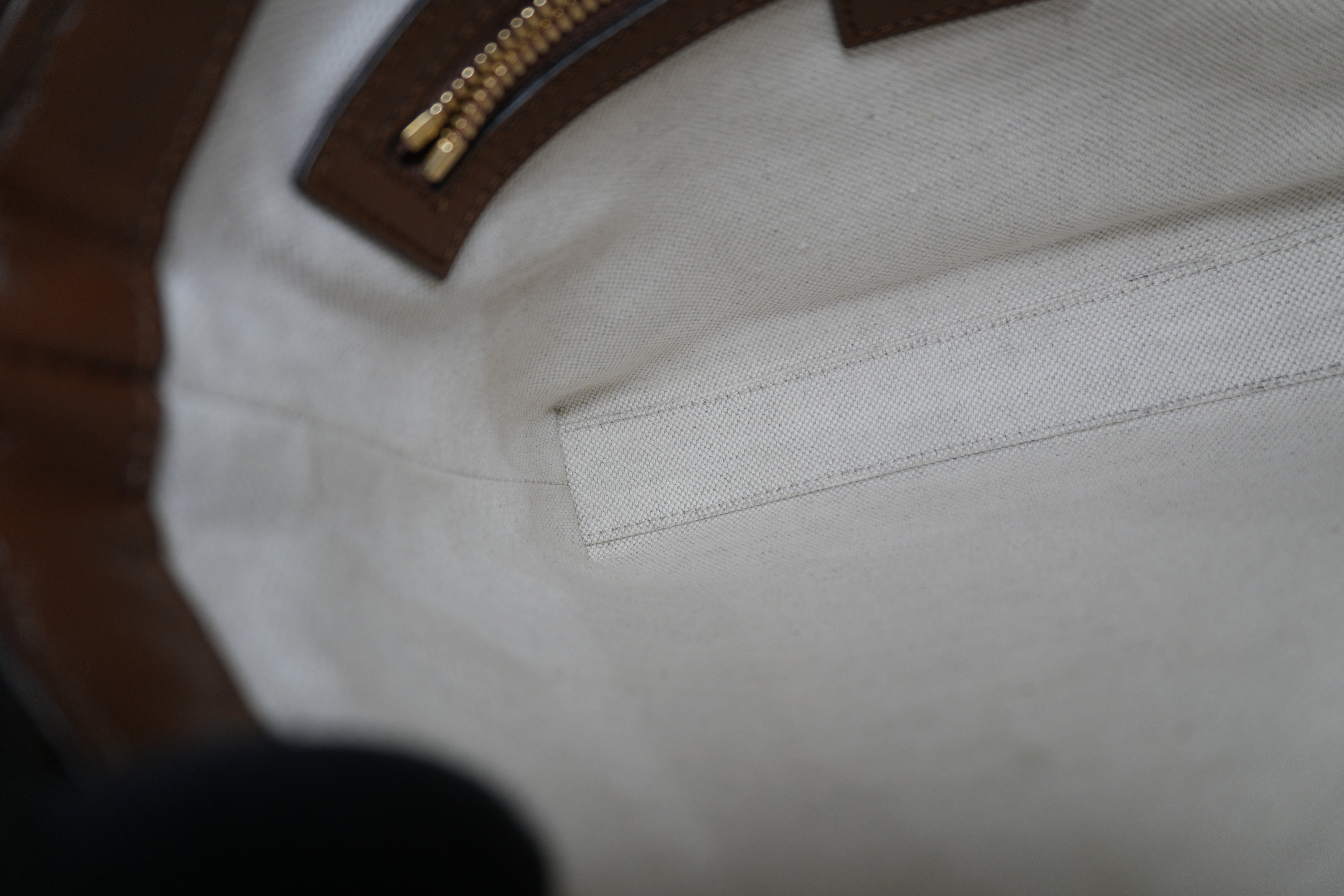 Pre-owned Gucci Interlocking G Patch Wristlet Messenger Bag Brown