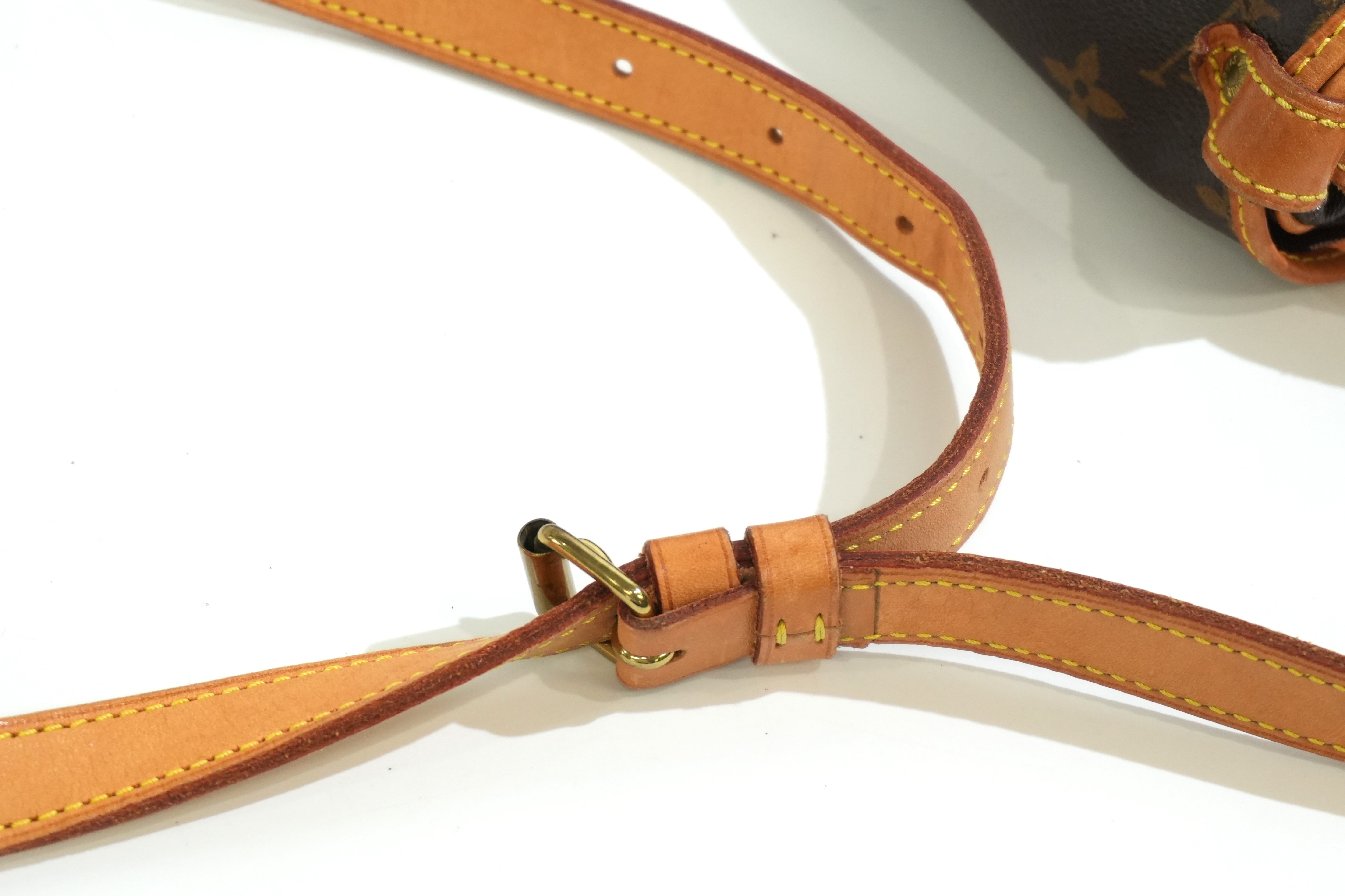 Pre-owned Louis Vuitton Monogram Saumur 30 Crossbody Bag