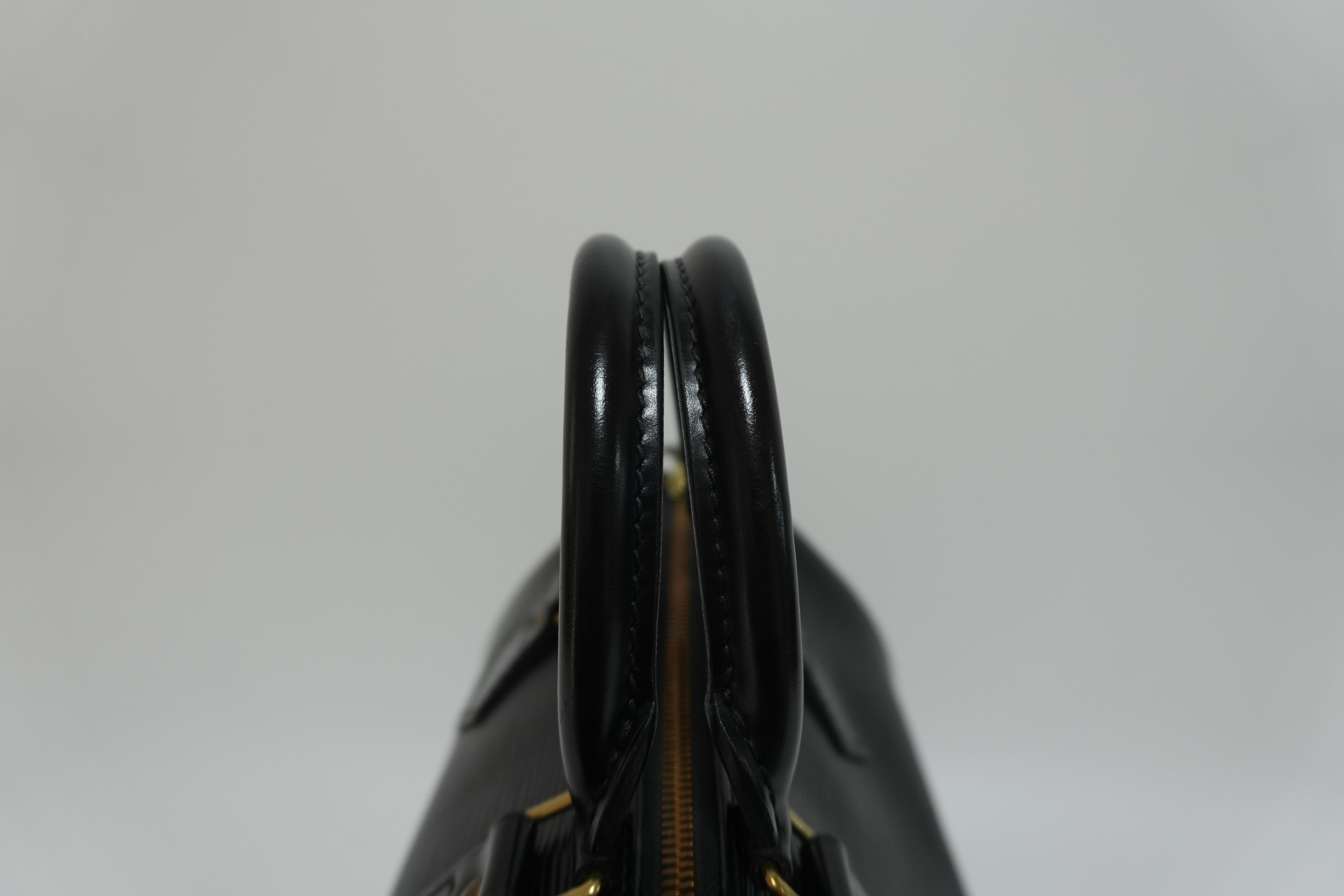 ルイヴィトン エピ スピーディ 25 ハンドバッグ ブラック 中古