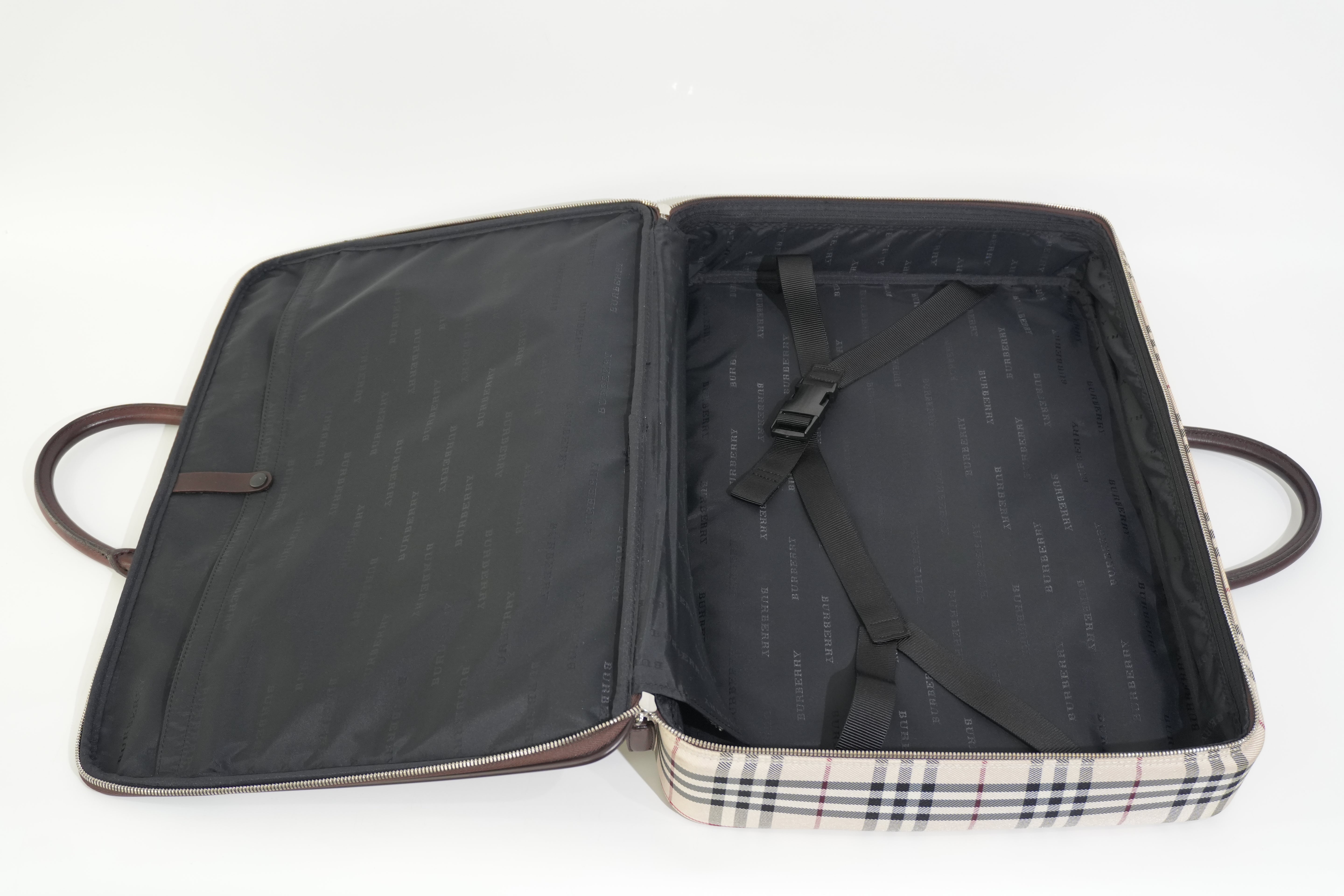 Pre-owned Burberry Nova Check Business Bag Beige