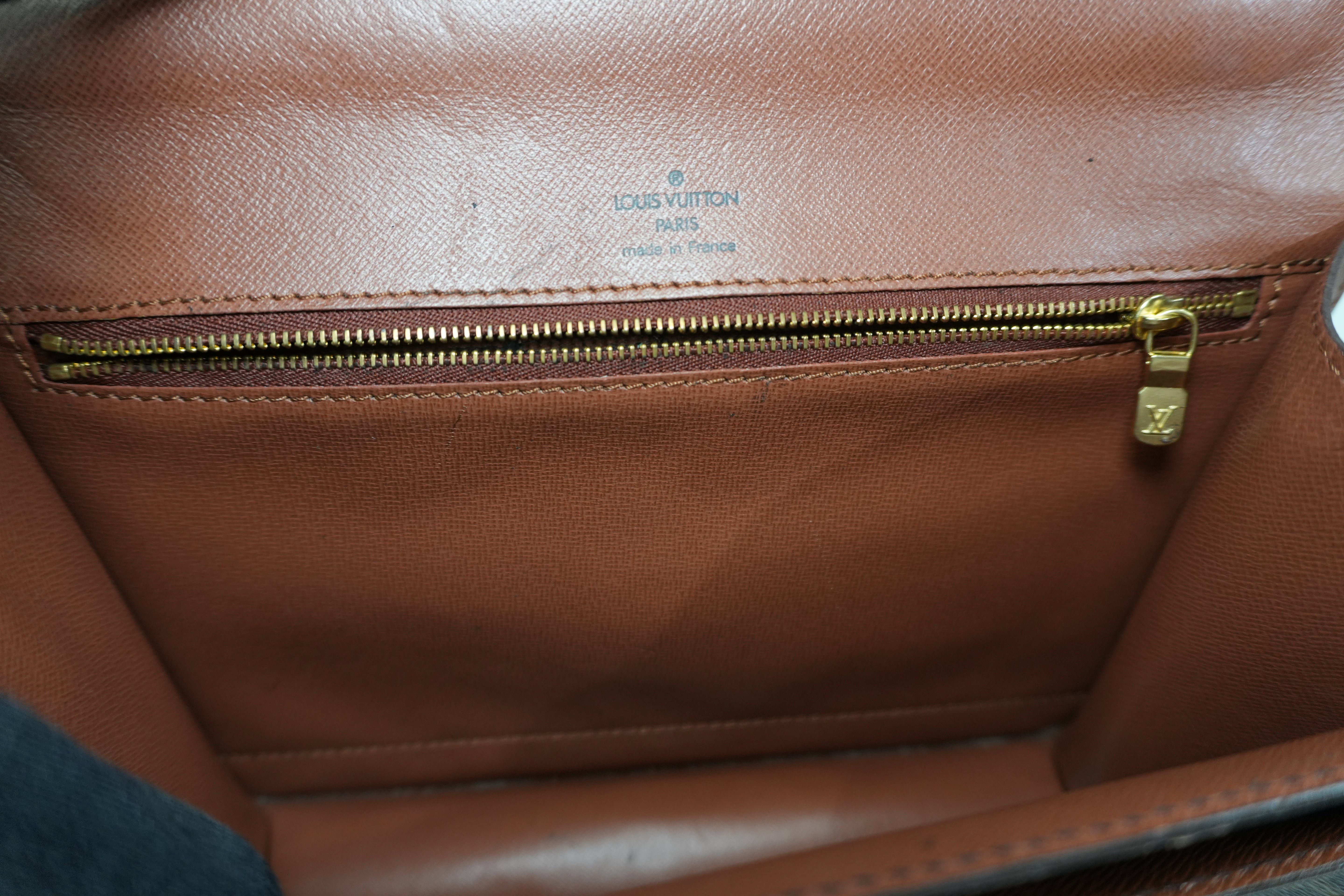 Pre-owned Louis Vuitton Monogram Monceau 26 Shoulder Bag