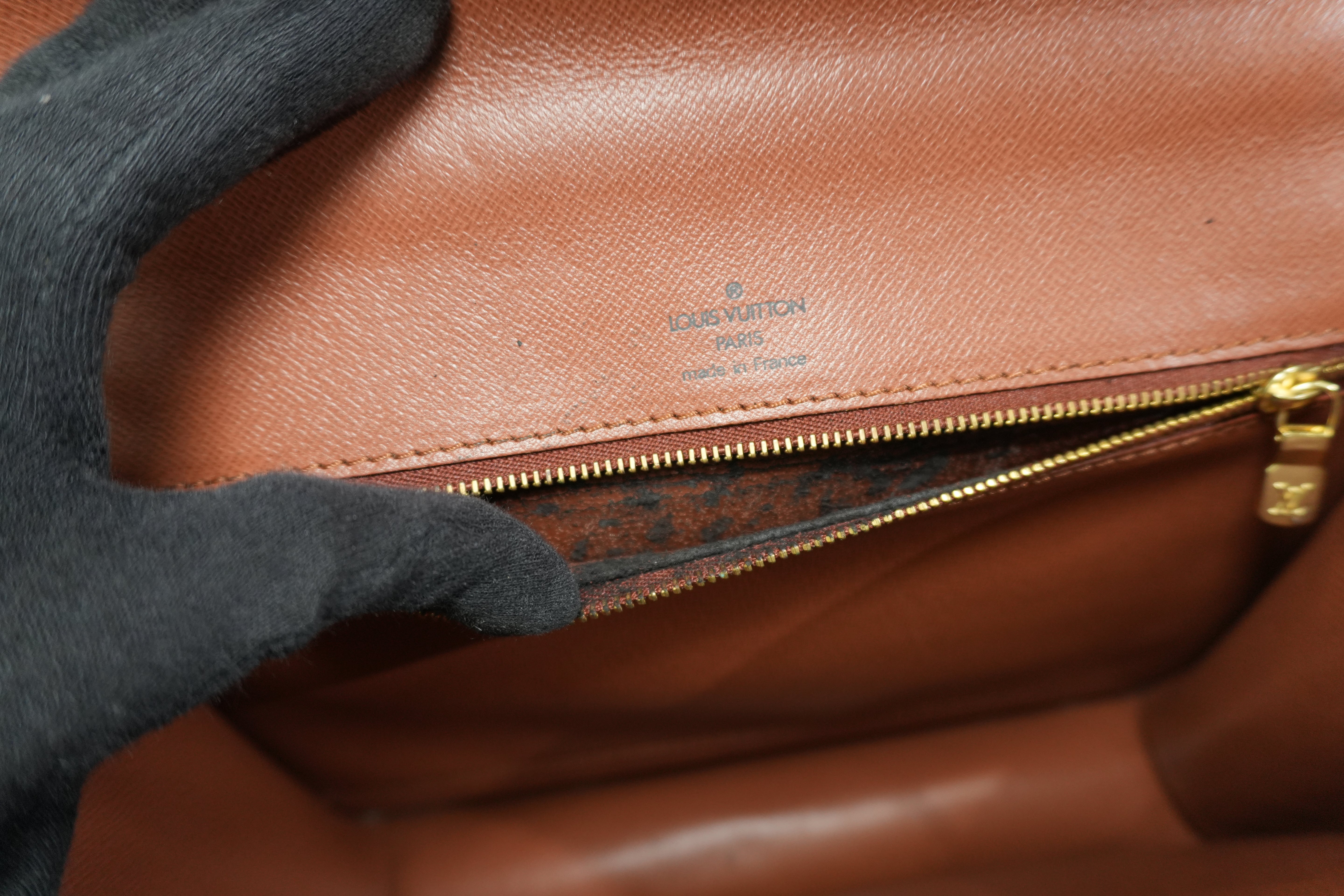 Pre-owned Louis Vuitton Monogram Monceau 26 Shoulder Bag