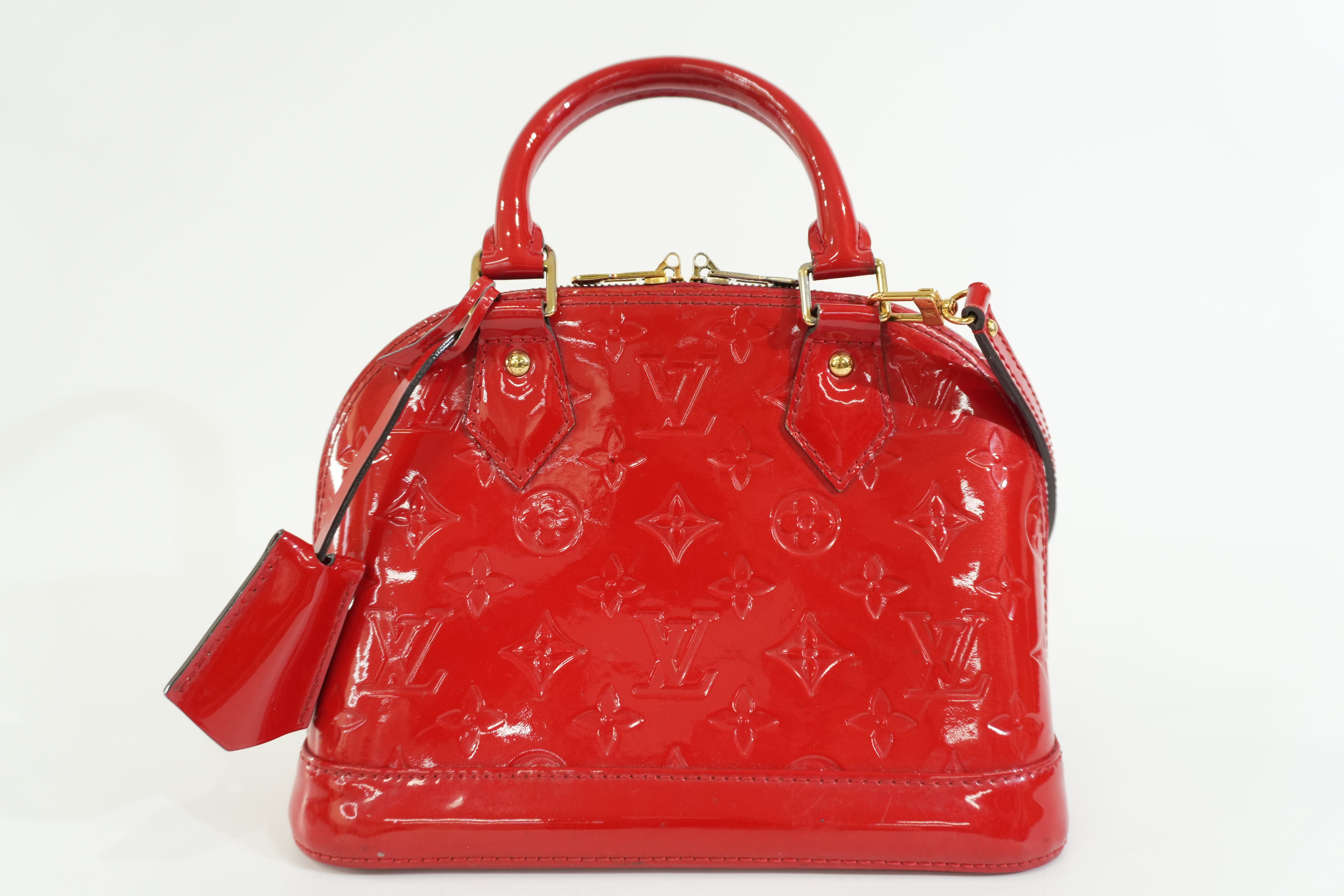 Pre-owned Louis Vuitton Vernis Alma BB Shoulder Bag Red