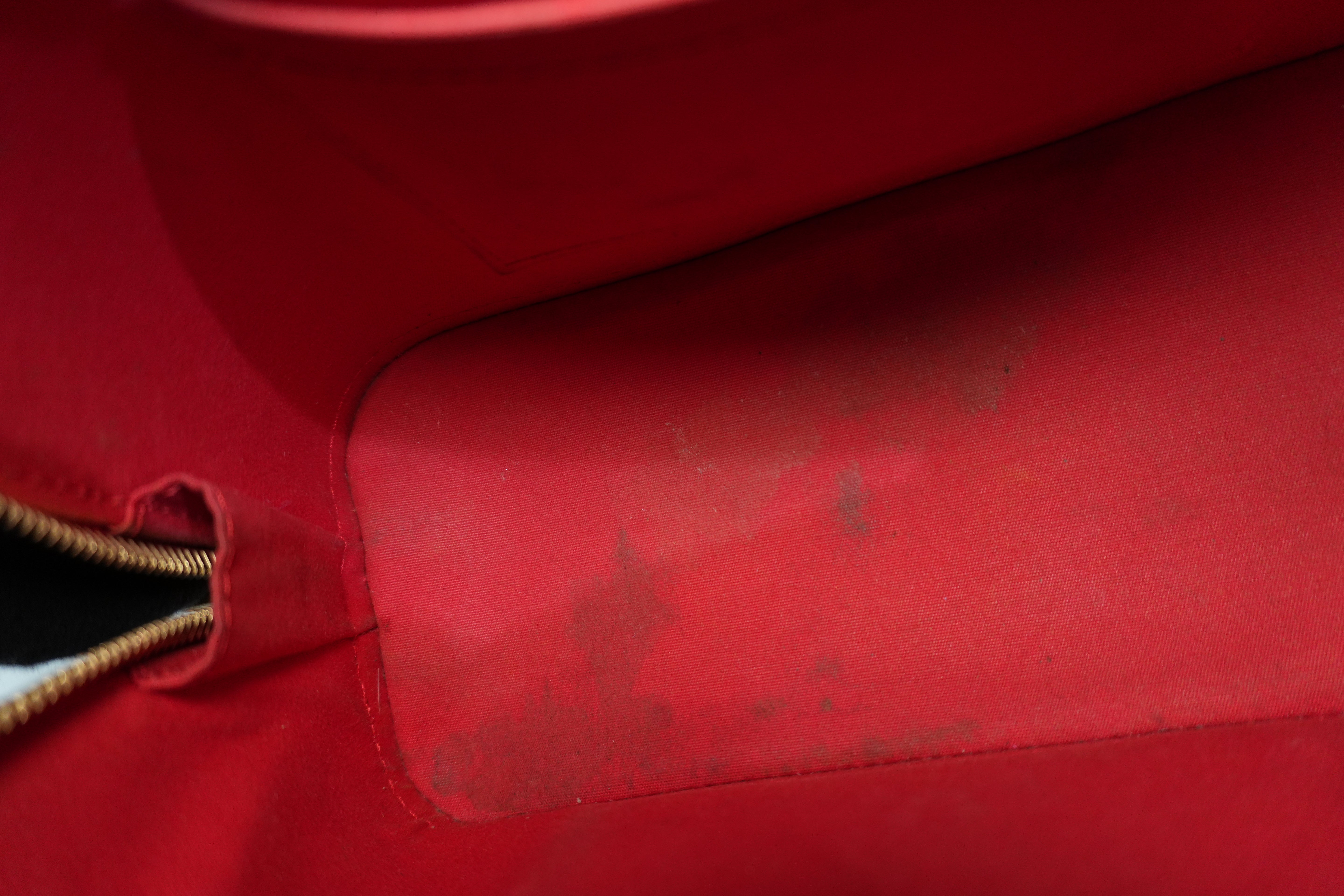 Pre-owned Louis Vuitton Vernis Alma BB Shoulder Bag Red