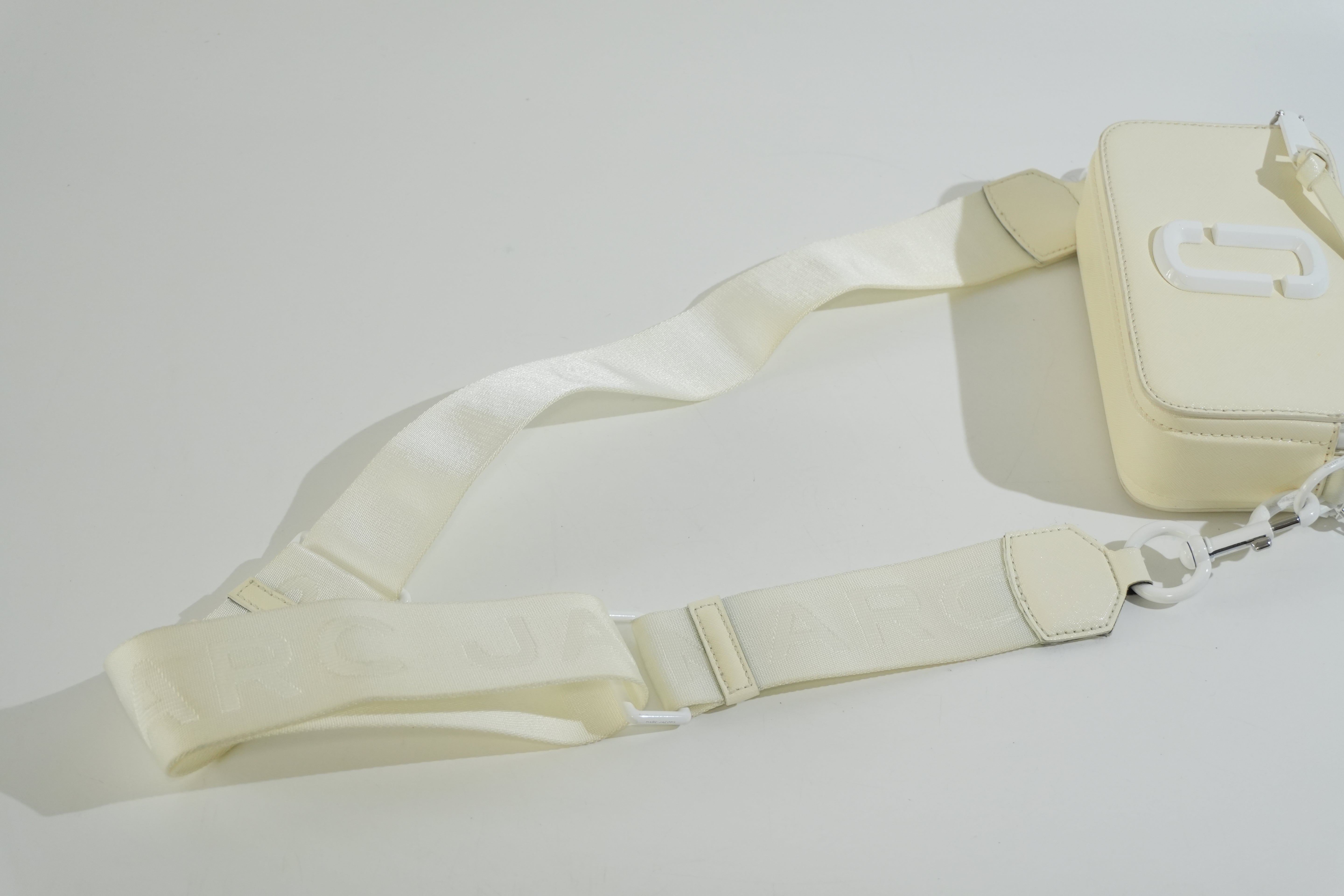 Pre-owned Marc Jacobs Snapchot Shoulder Bag White