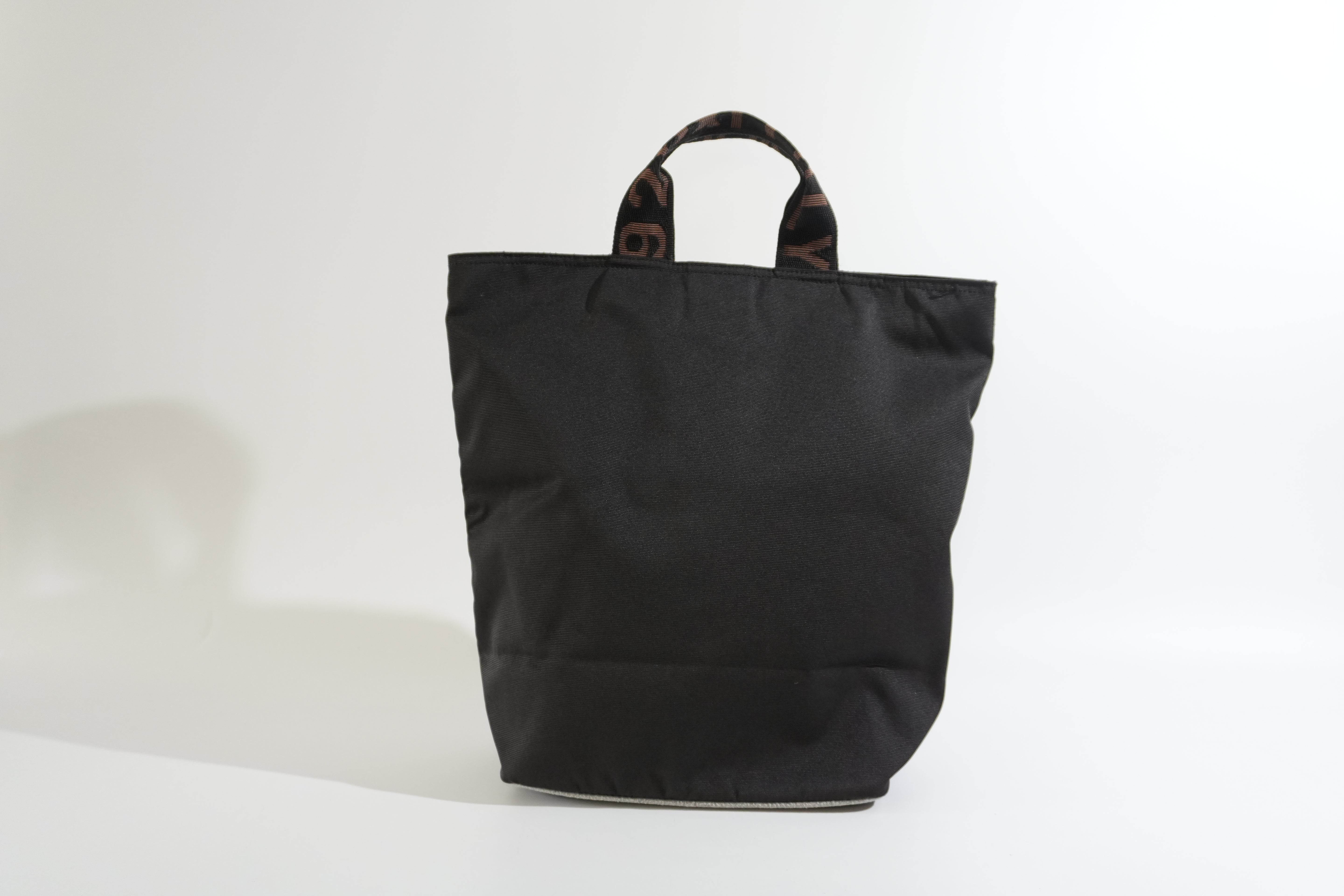 Per-owned Fendi Handbag Black
