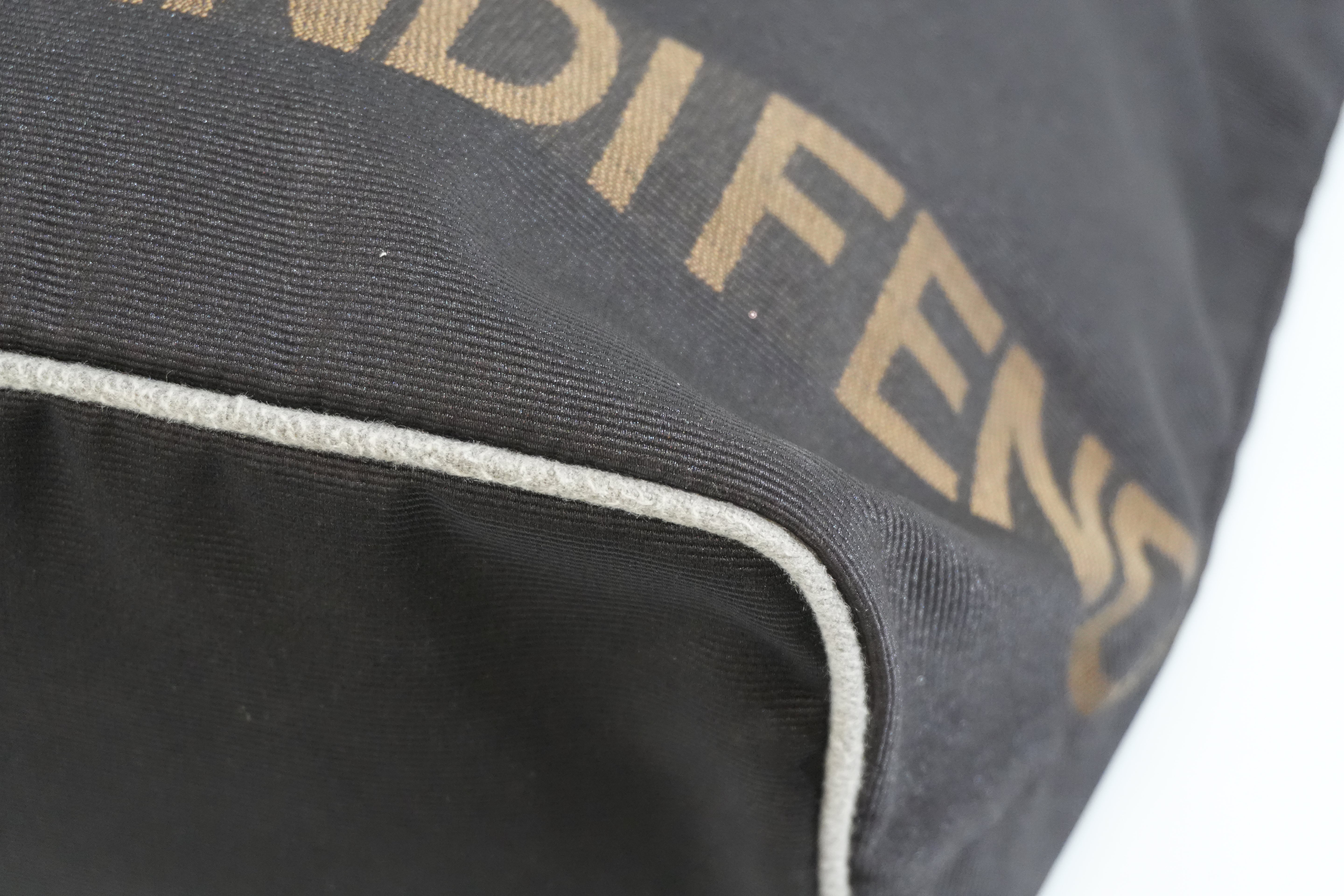 Per-owned Fendi Handbag Black