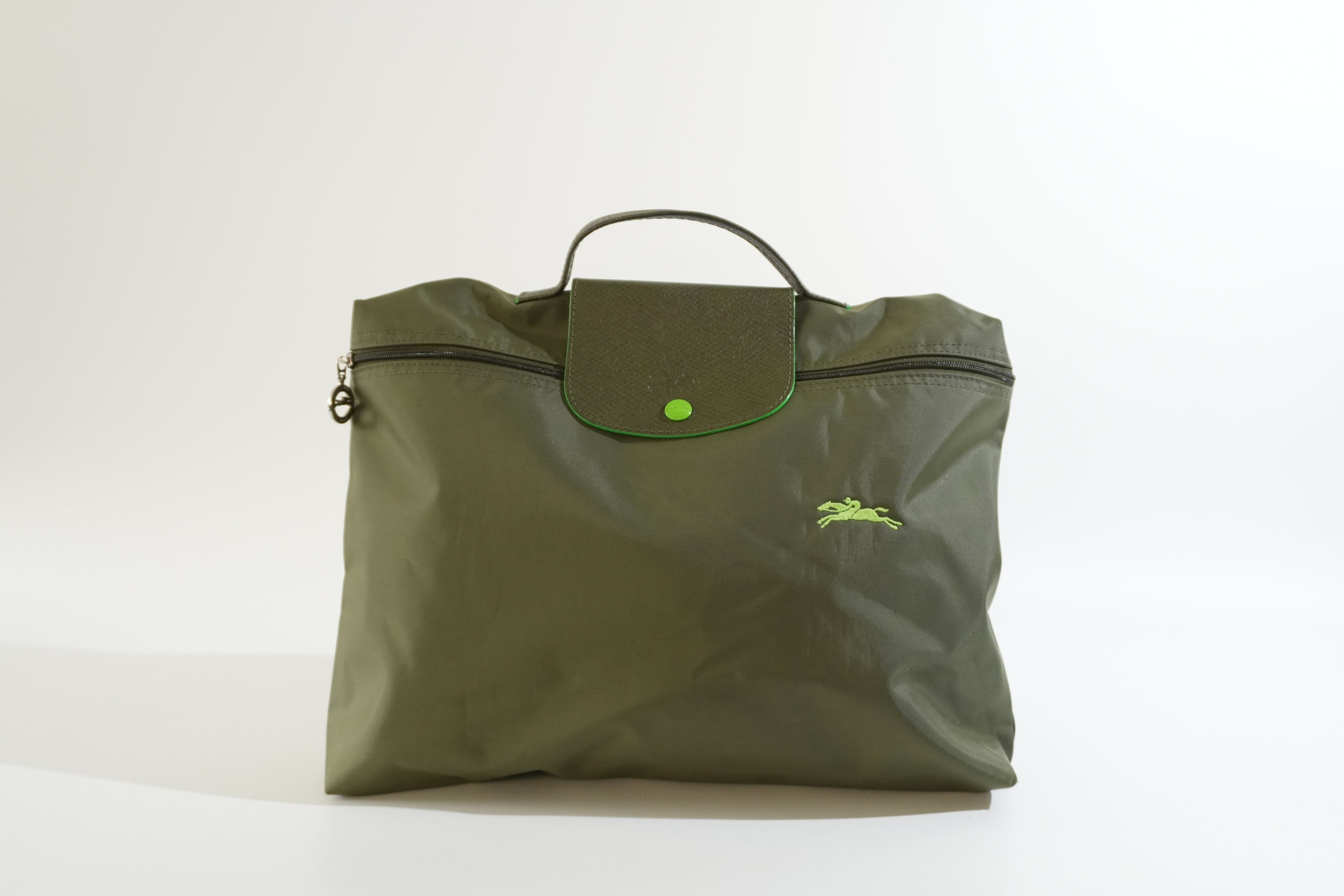 Pre-owned Longchamp Handbag Green