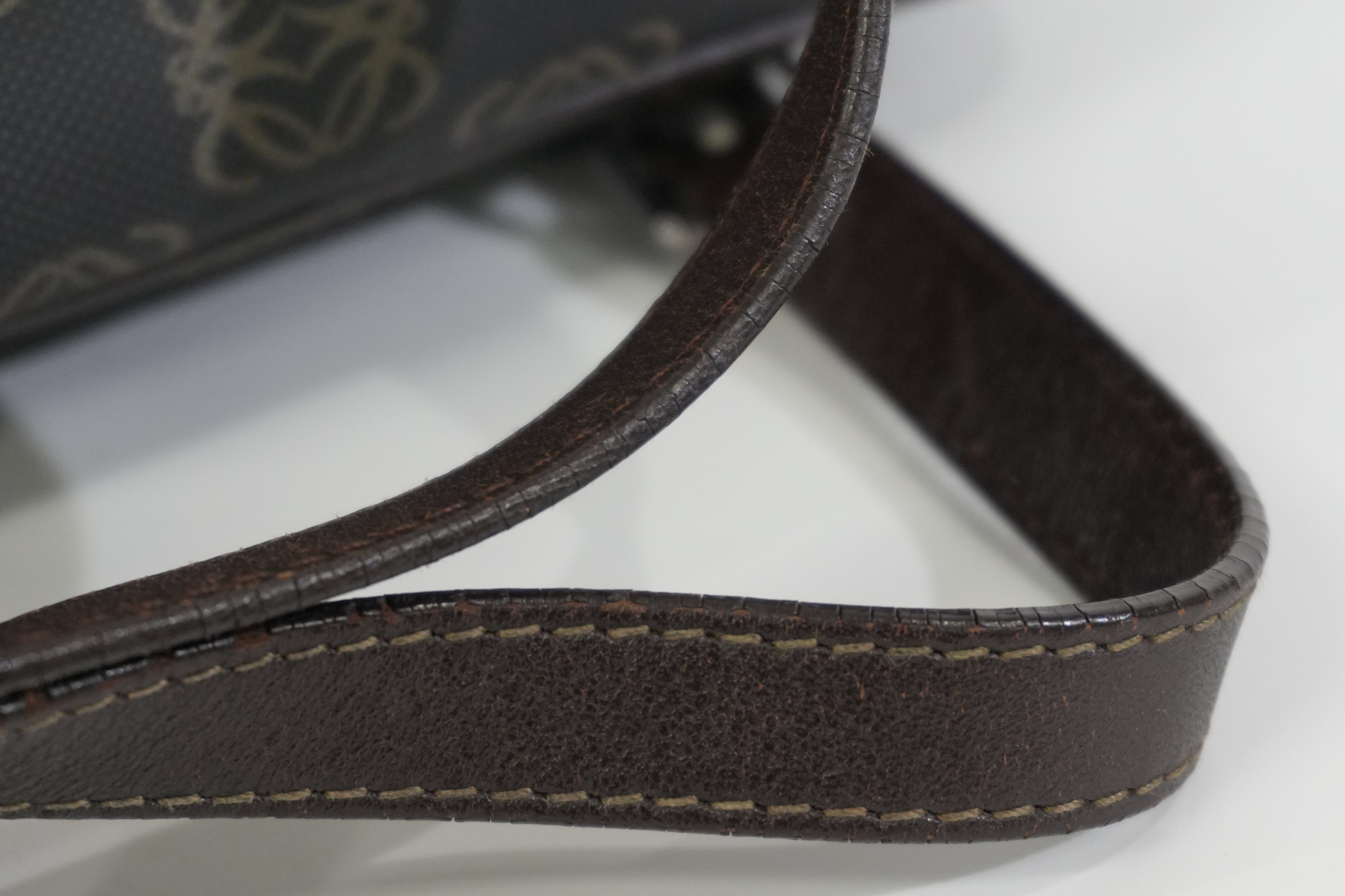 Pre-owned Loewe Analog Handbag with Pouch Black and Brown