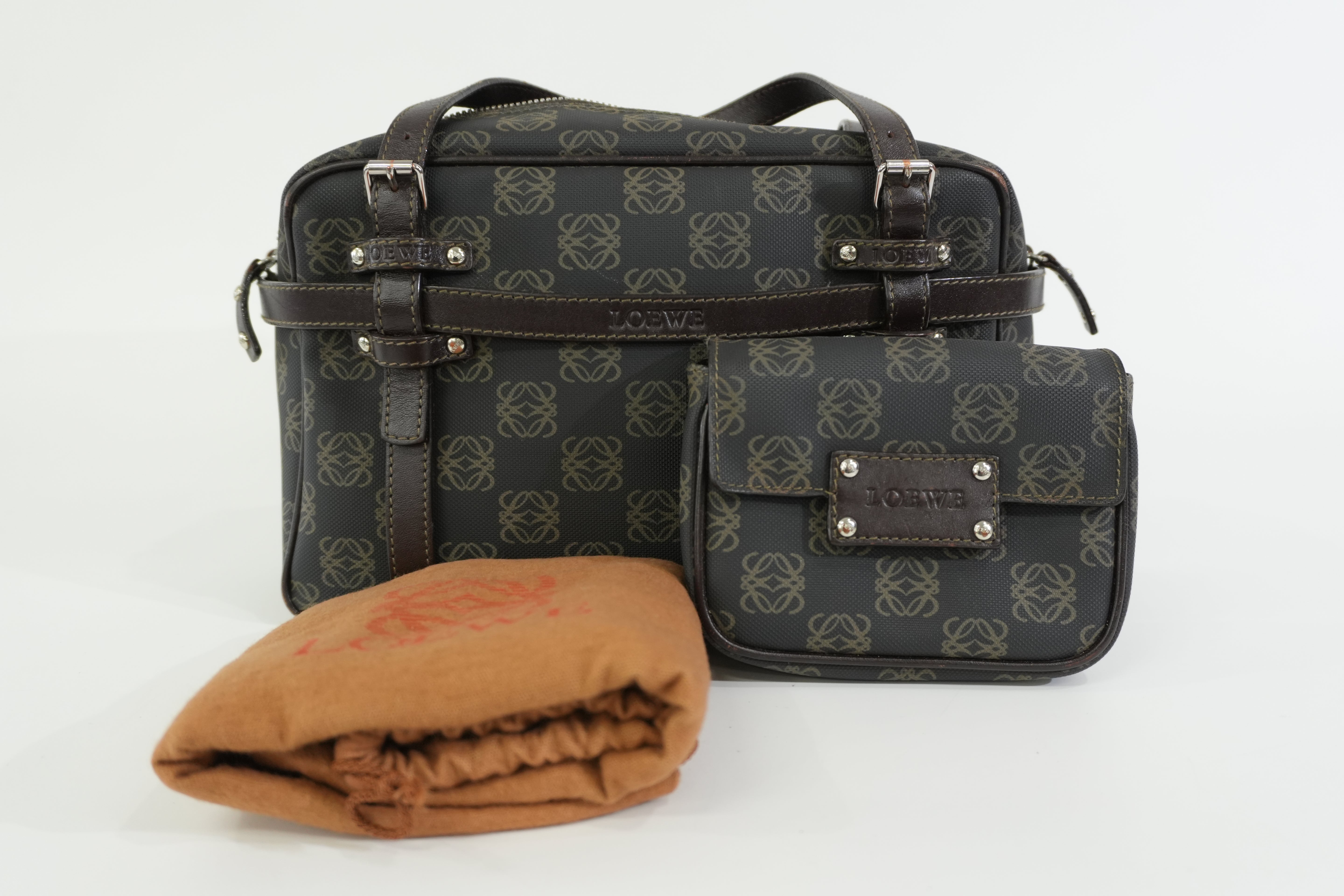 Pre-owned Loewe Analog Handbag with Pouch Black and Brown