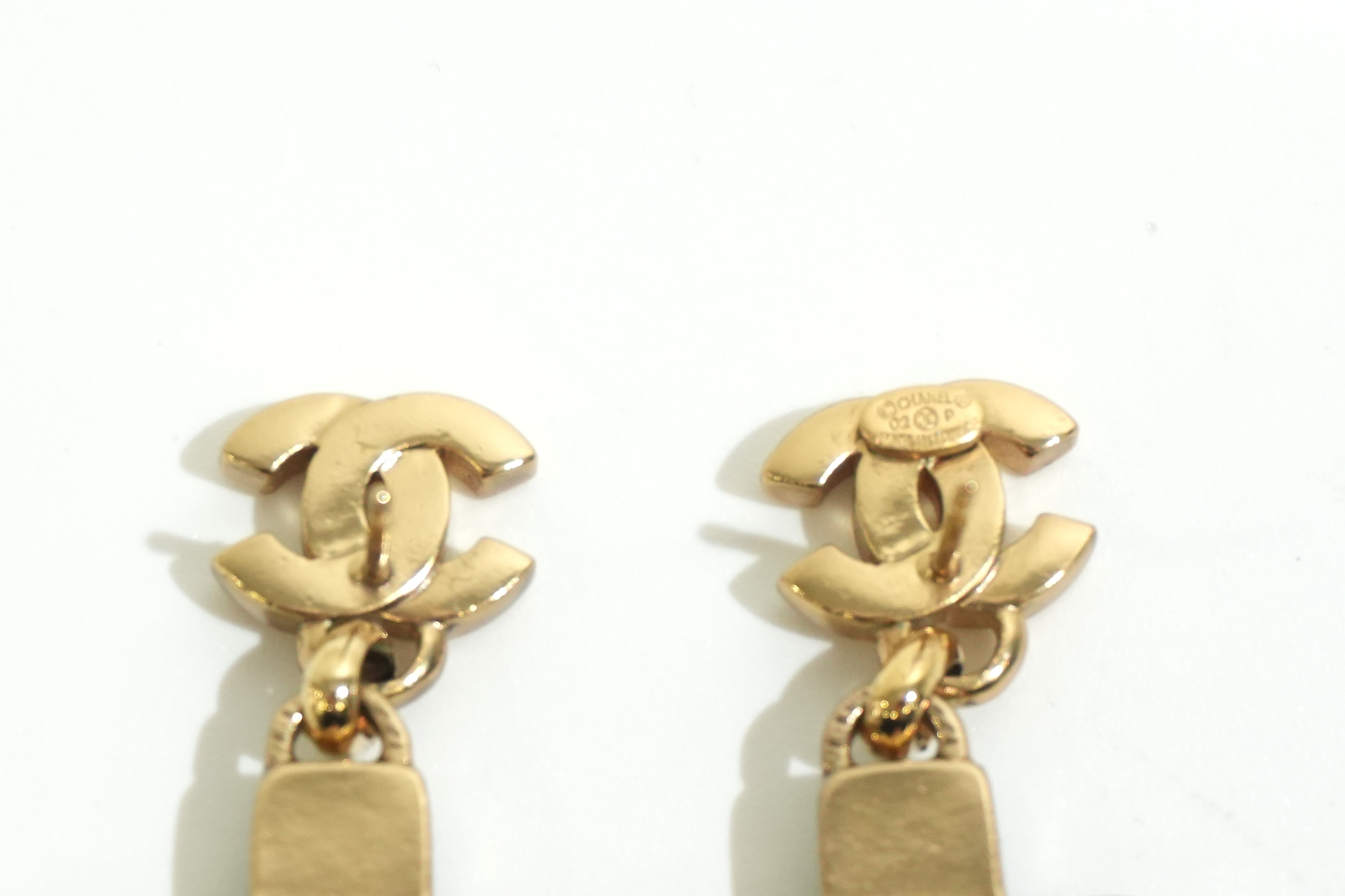 Pre-owned Chanel Steel Crucifix Earrings Red and Green