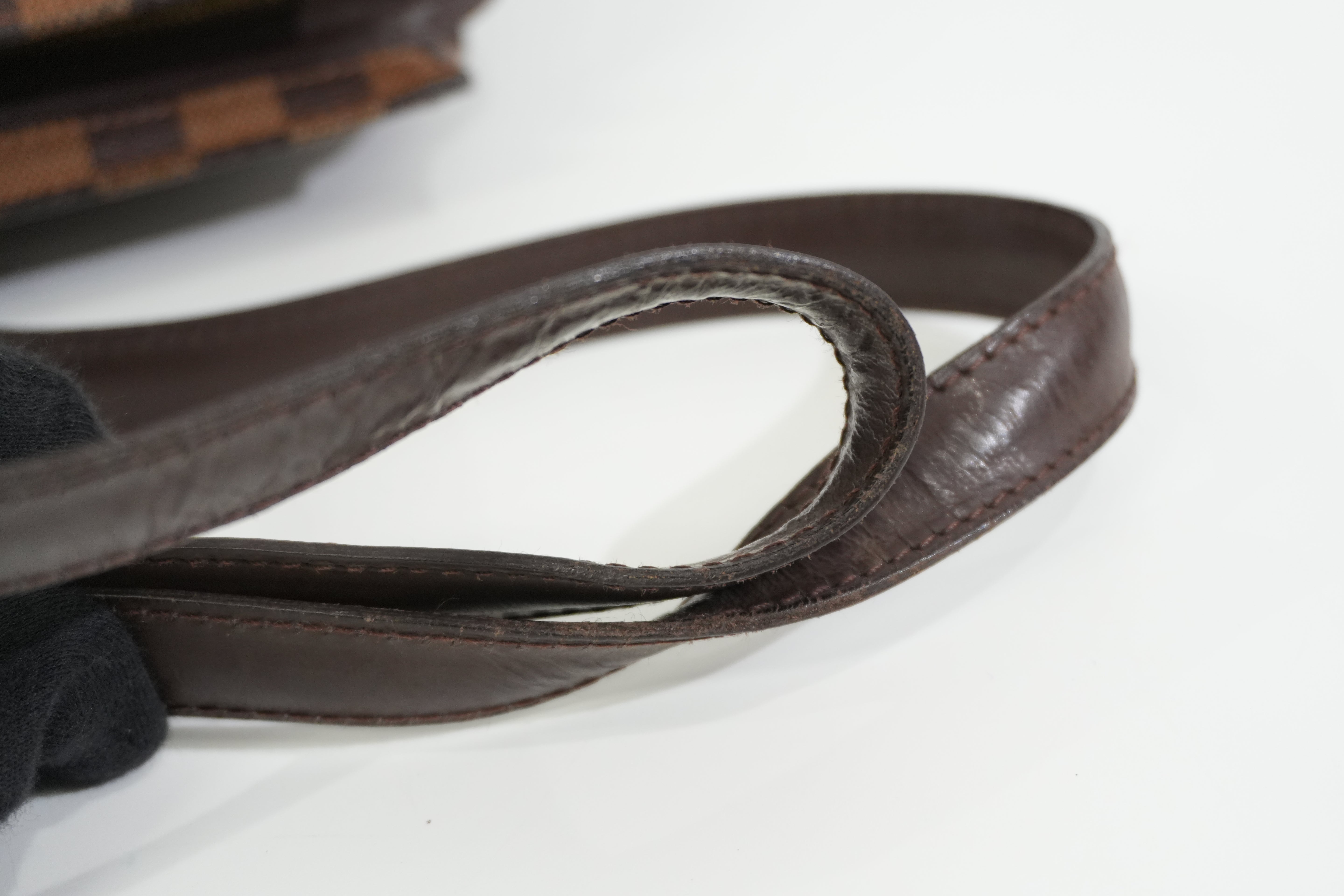 Pre-Owned Louis Vuitton Damier Ebene Chelsea Tote Bag