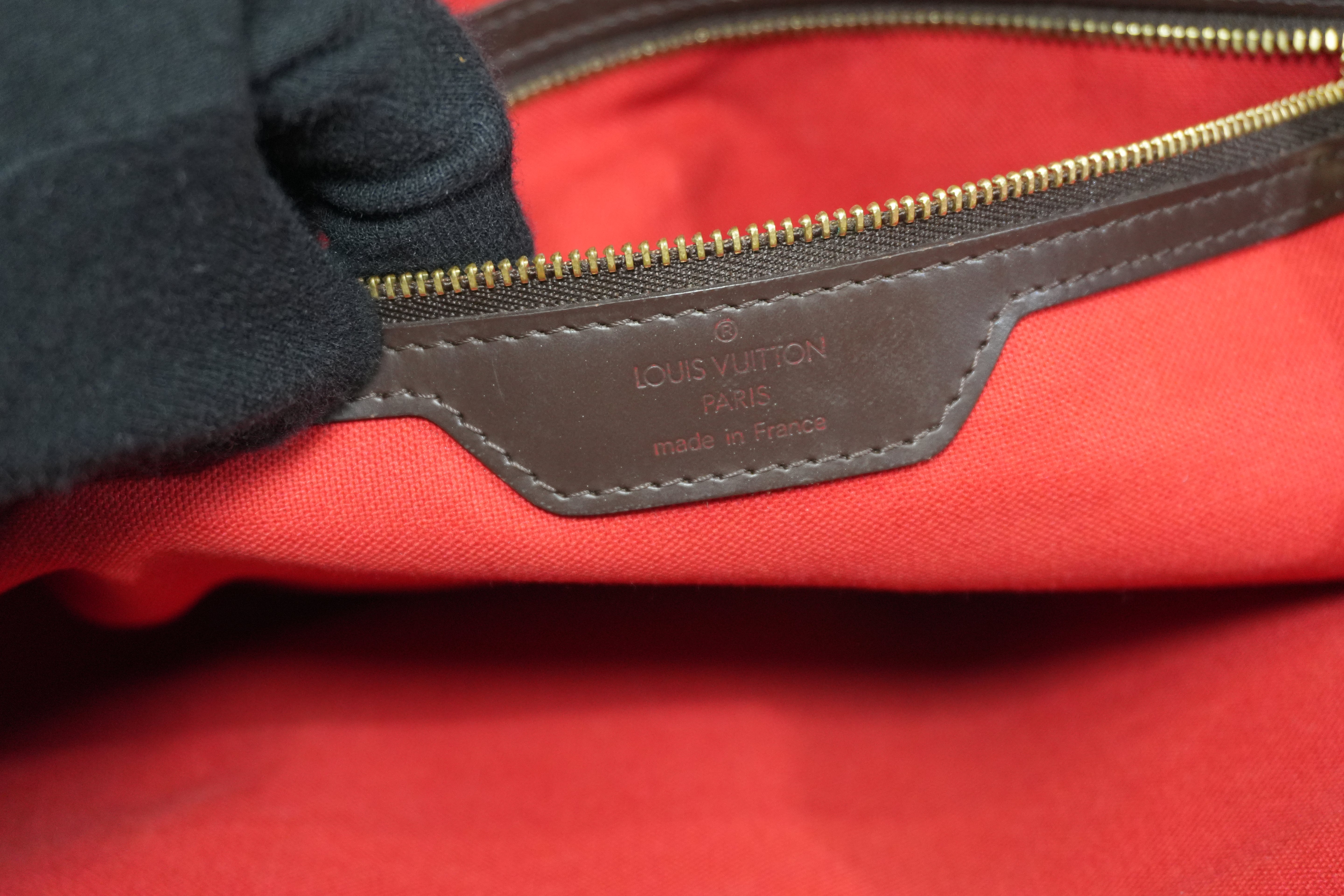 Pre-Owned Louis Vuitton Damier Ebene Chelsea Tote Bag