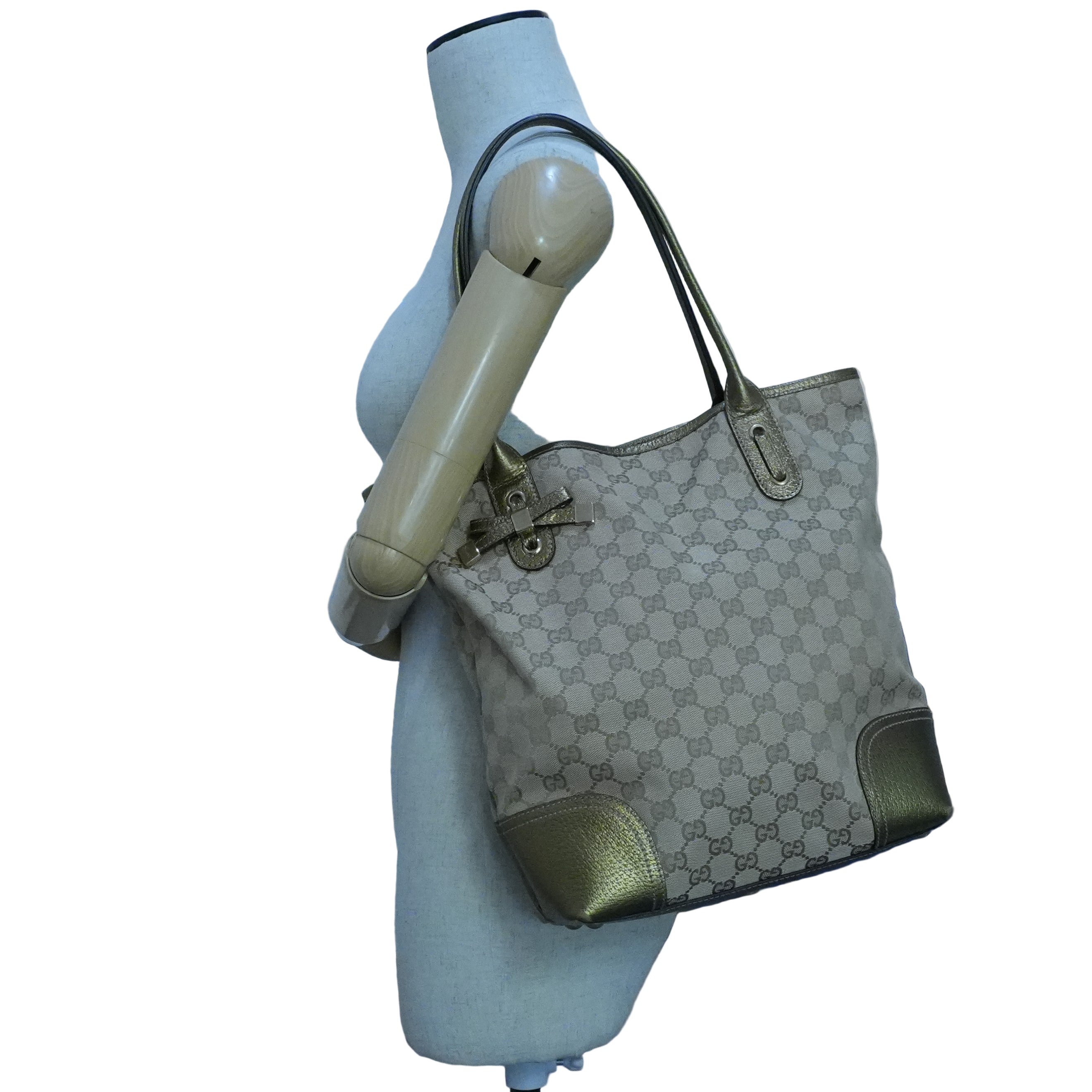 Pre-owned Gucci Metallic Diamond Tote Bag Gold