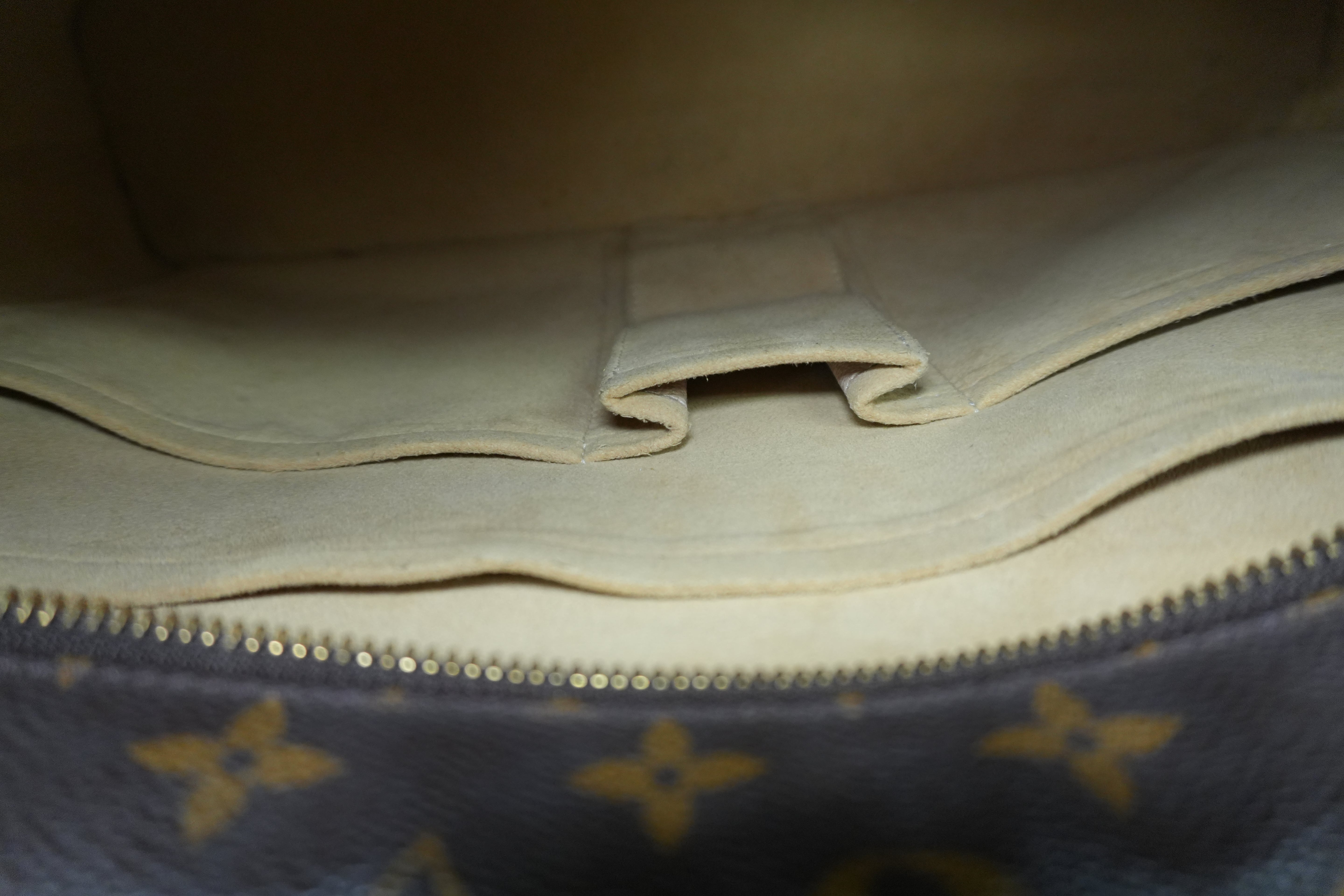 Louis Vuitton Luco Shoulder Tote Bag Used