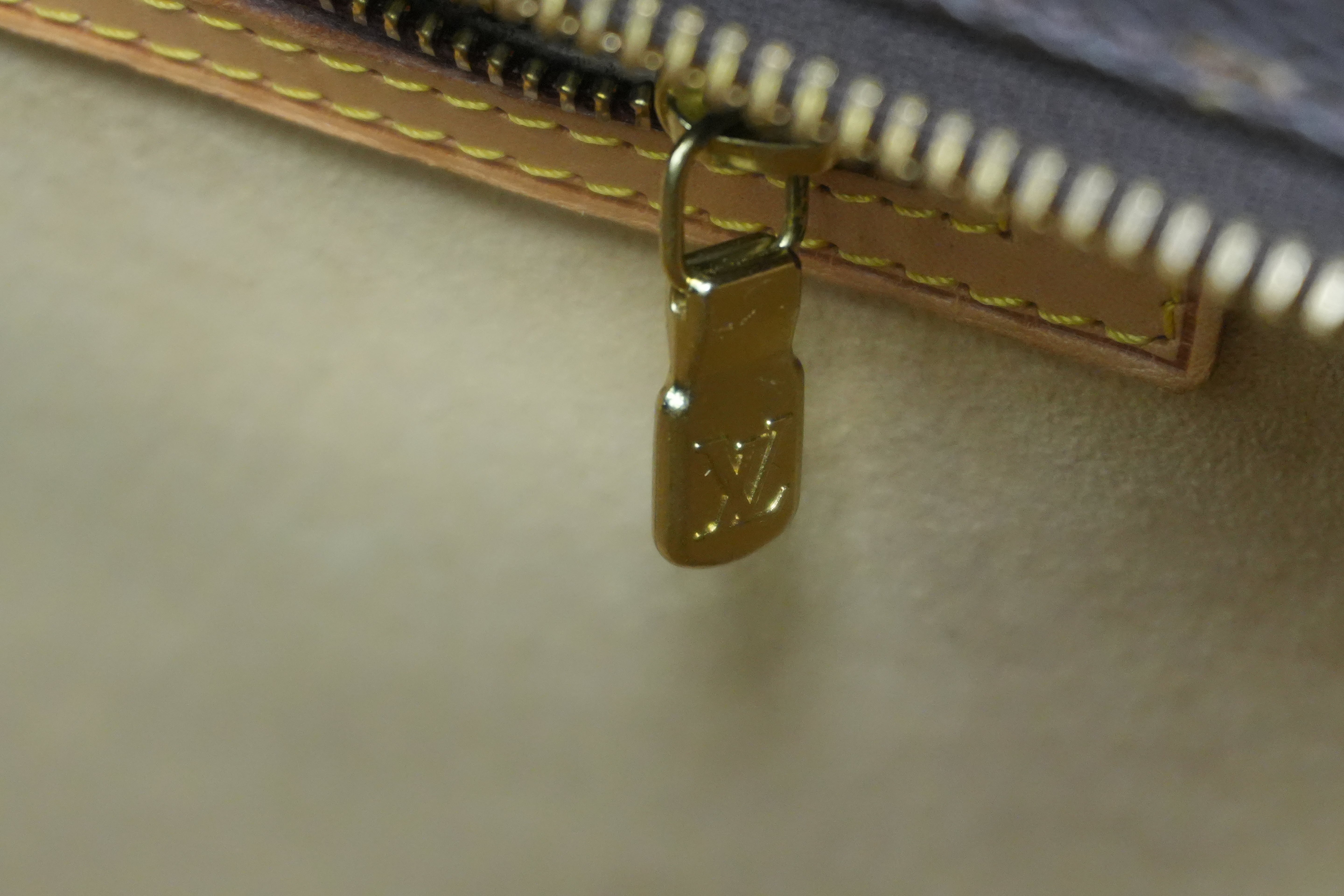 Louis Vuitton Luco Shoulder Tote Bag Used