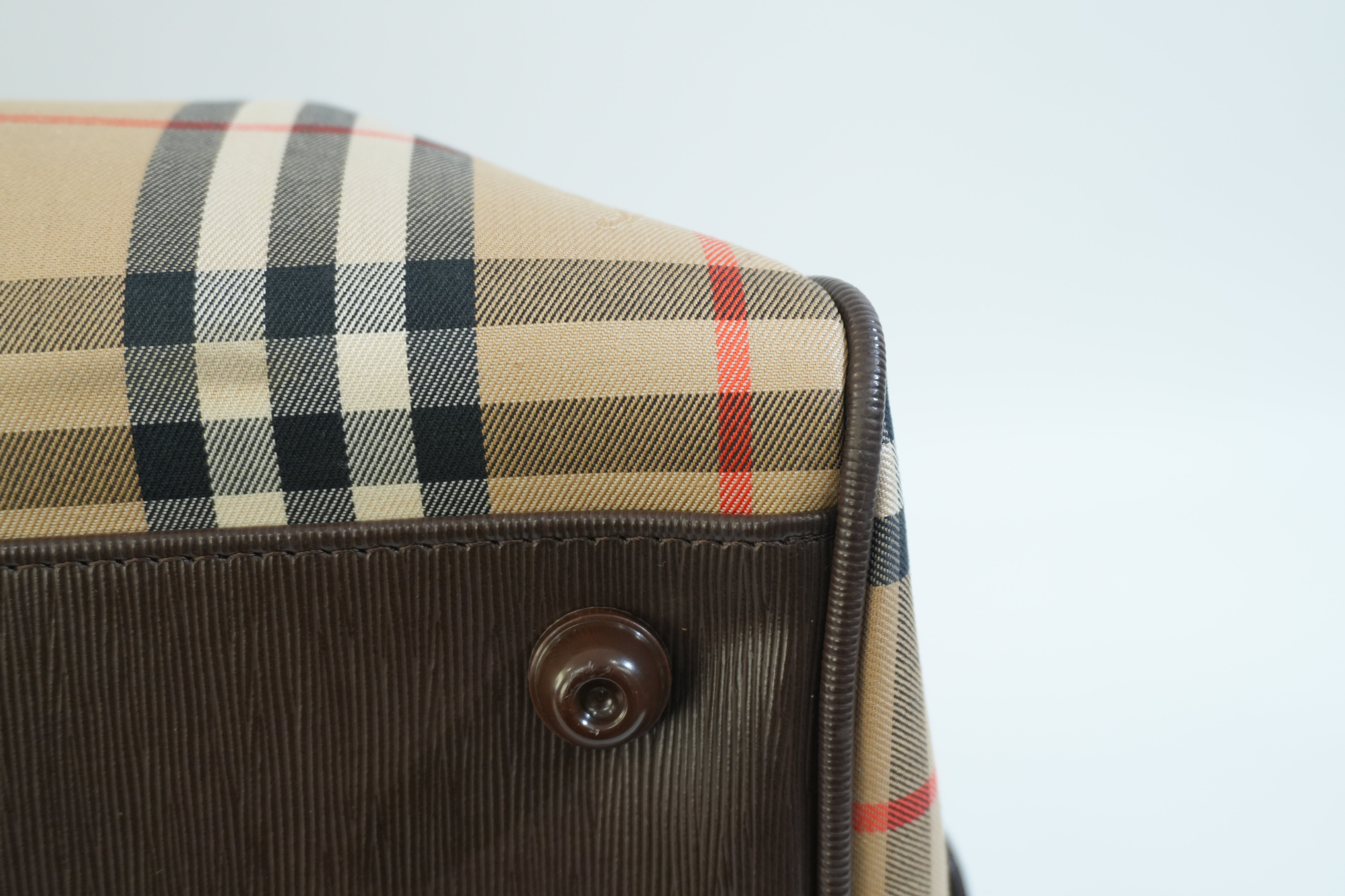 Pre-owned Burberry Vintage Check Duffle Bag Brown