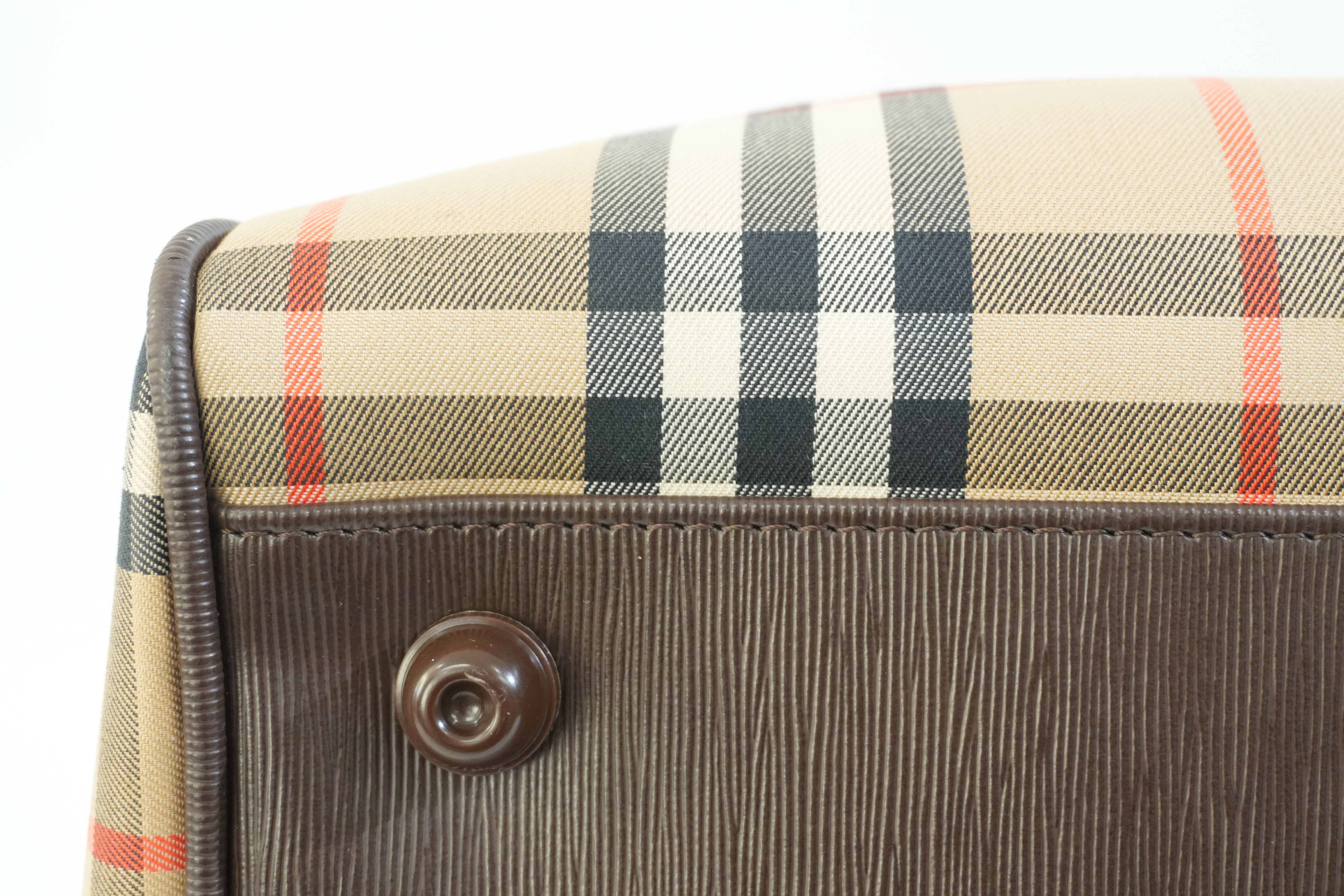 Pre-owned Burberry Vintage Check Duffle Bag Brown