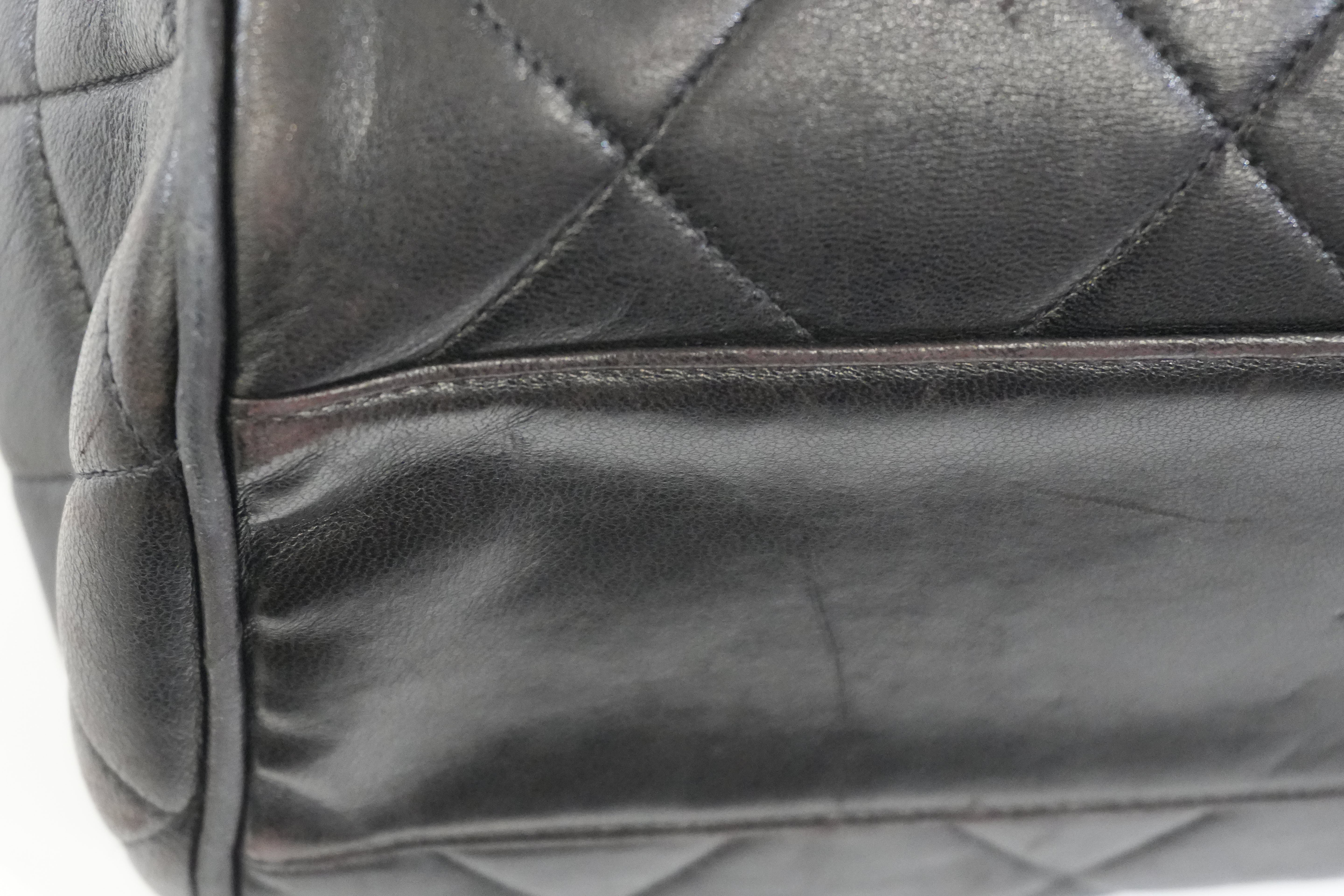 Pre-owned Chanel Lambskin Leather Quilted Chain Tote Bag Black