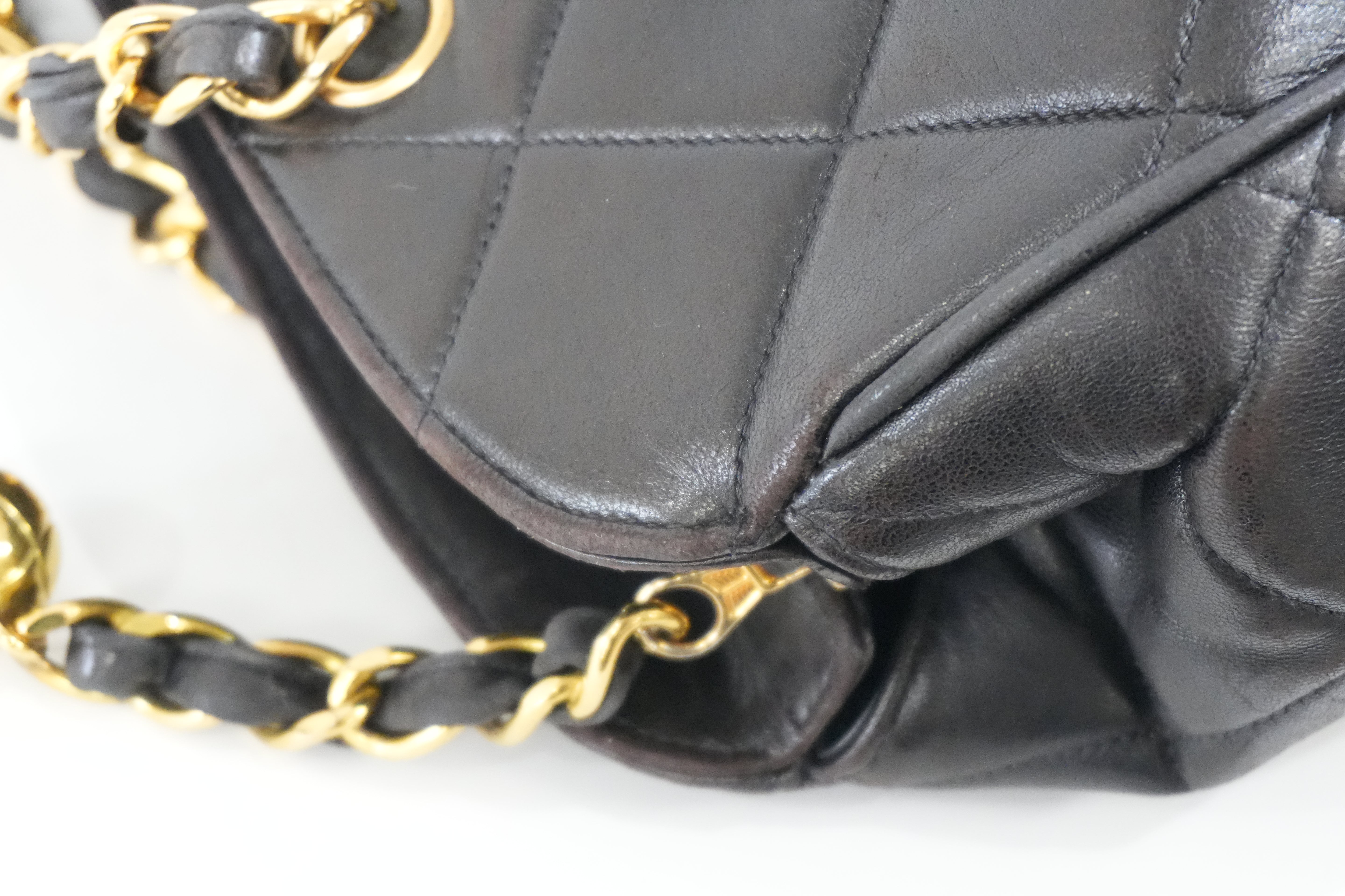 Pre-owned Chanel Lambskin Leather Quilted Chain Tote Bag Black