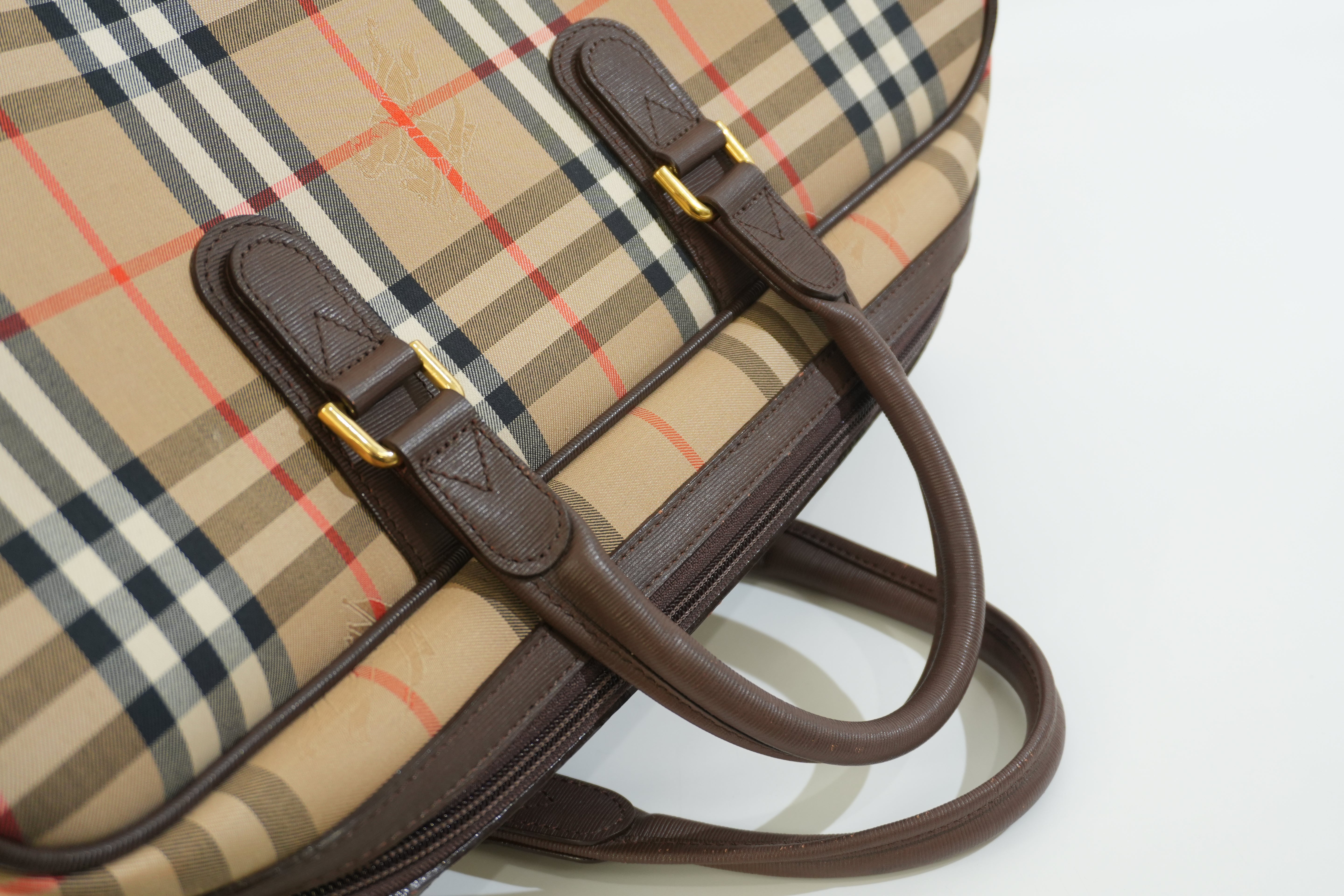 Pre-owned Burberry Vintage Check Duffle Bag Brown