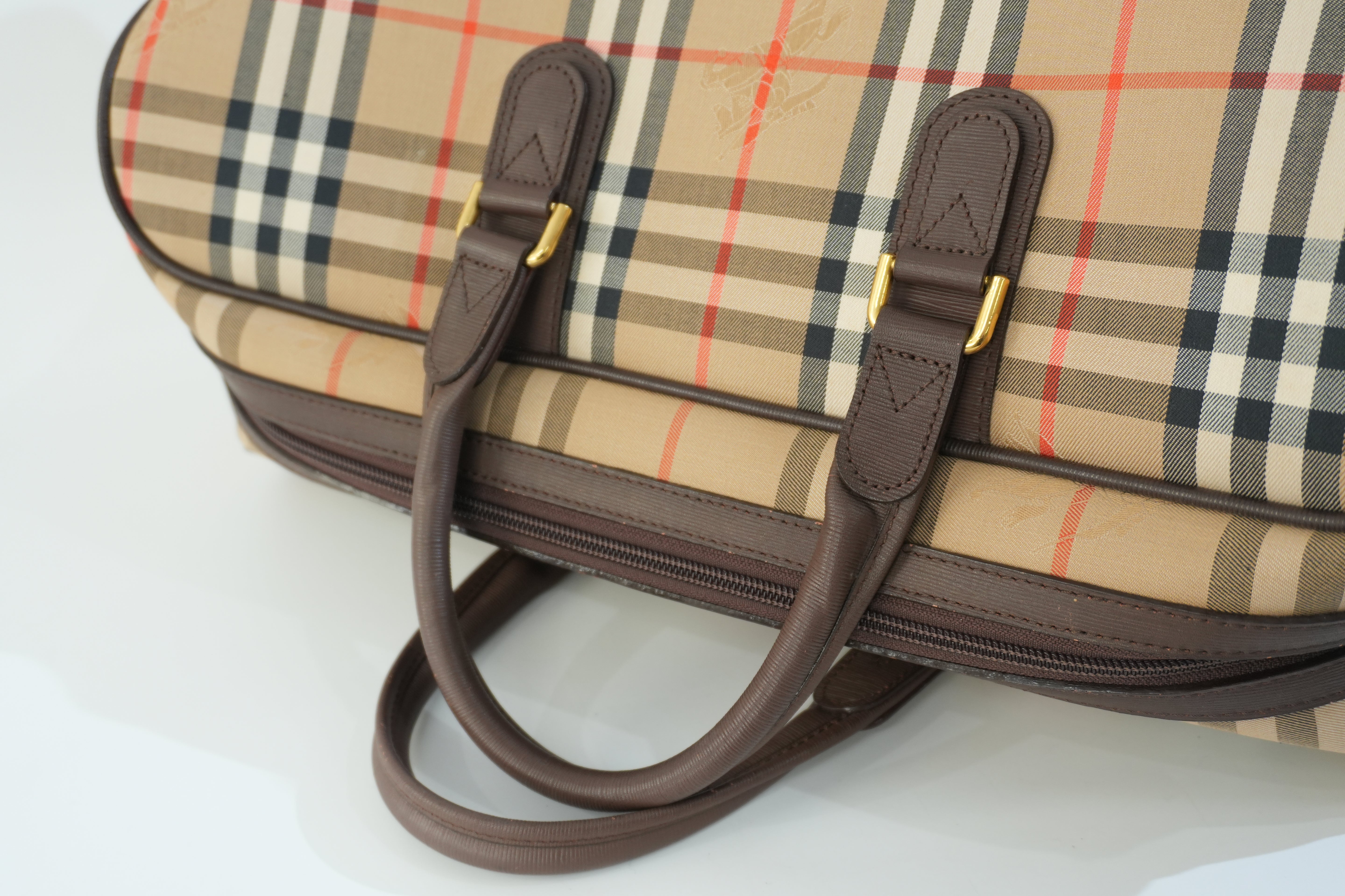 Pre-owned Burberry Vintage Check Duffle Bag Brown