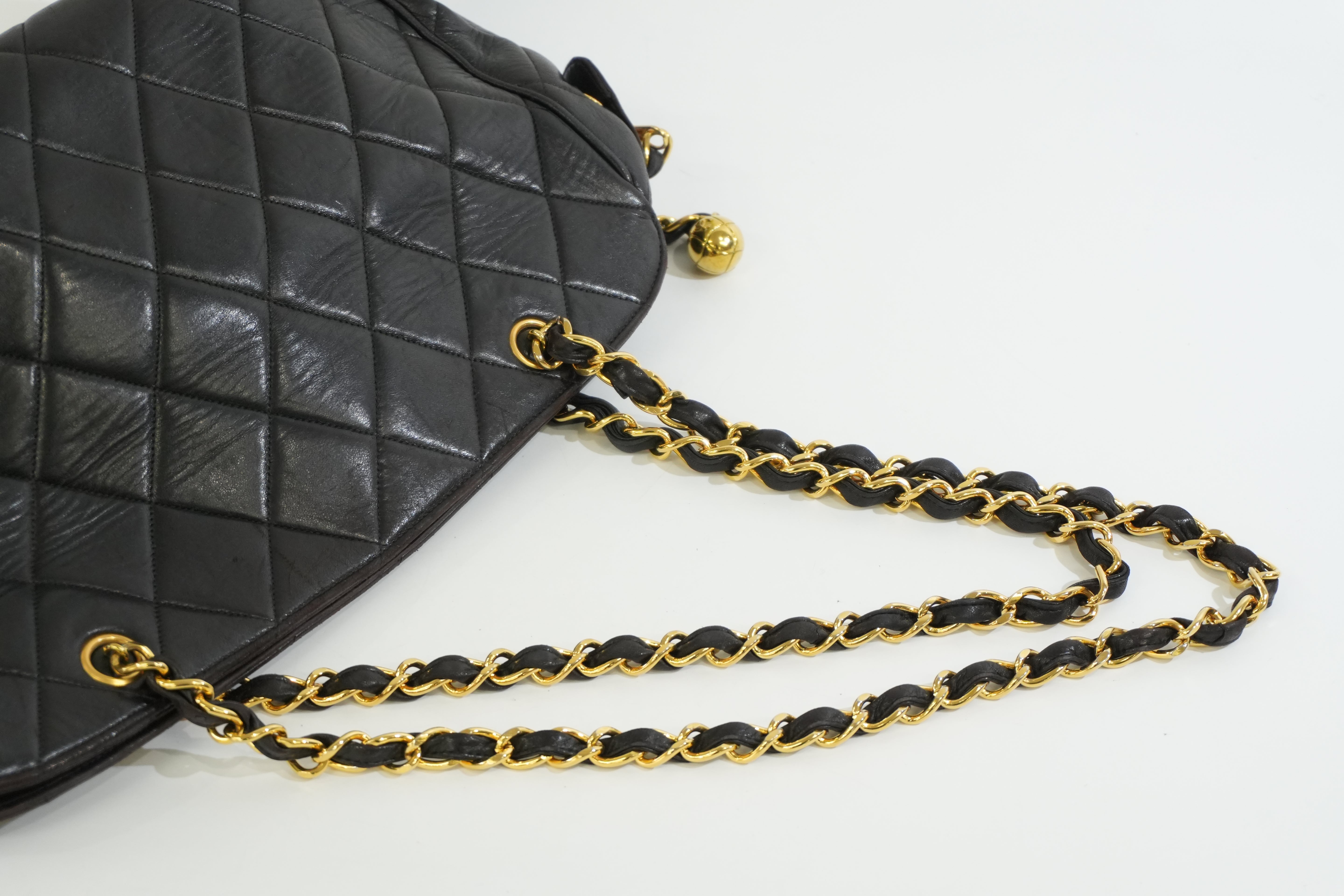Pre-owned Chanel Lambskin Leather Quilted Chain Tote Bag Black