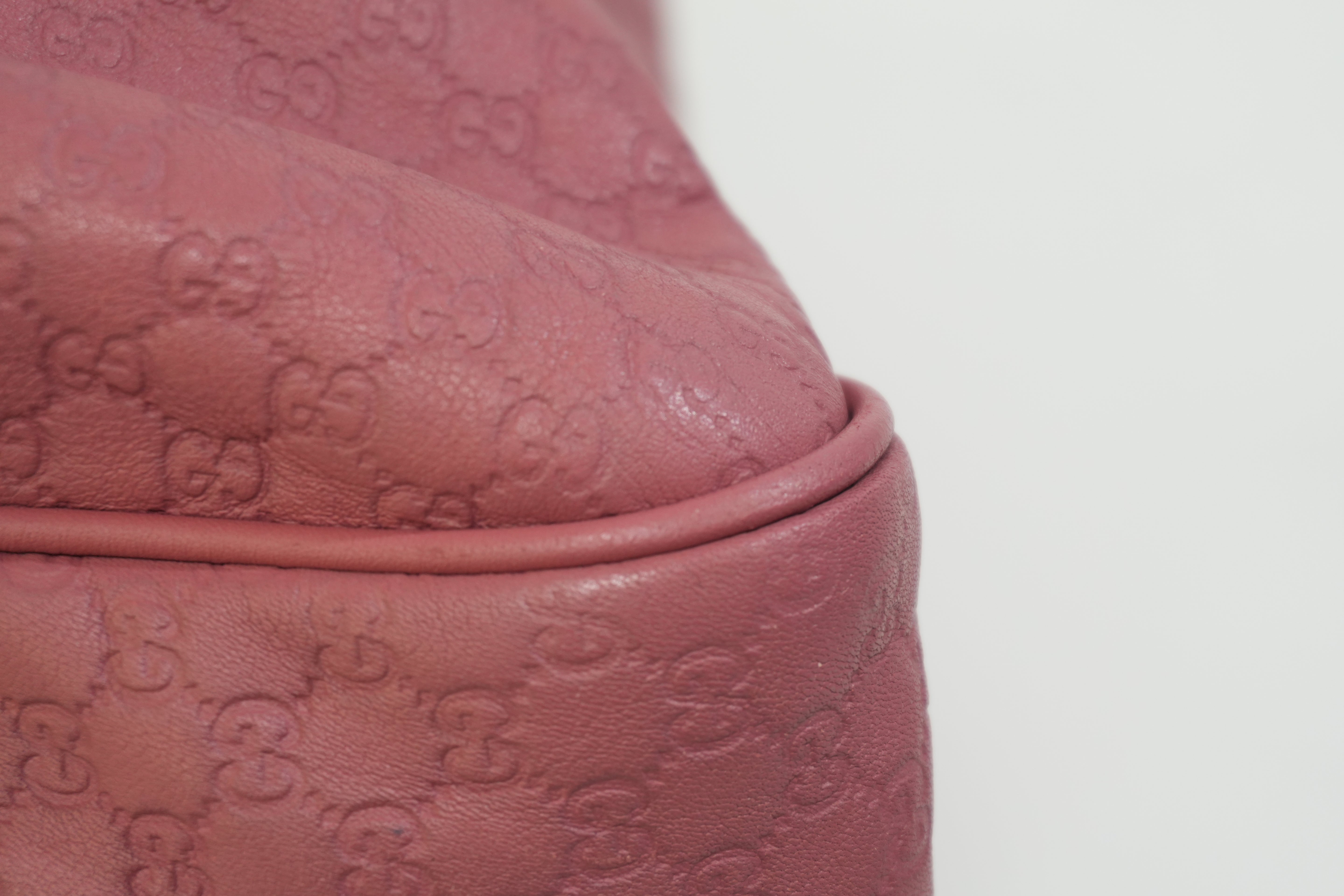 Pre-owned Gucci Microguccisima Shoulder Bag Pink