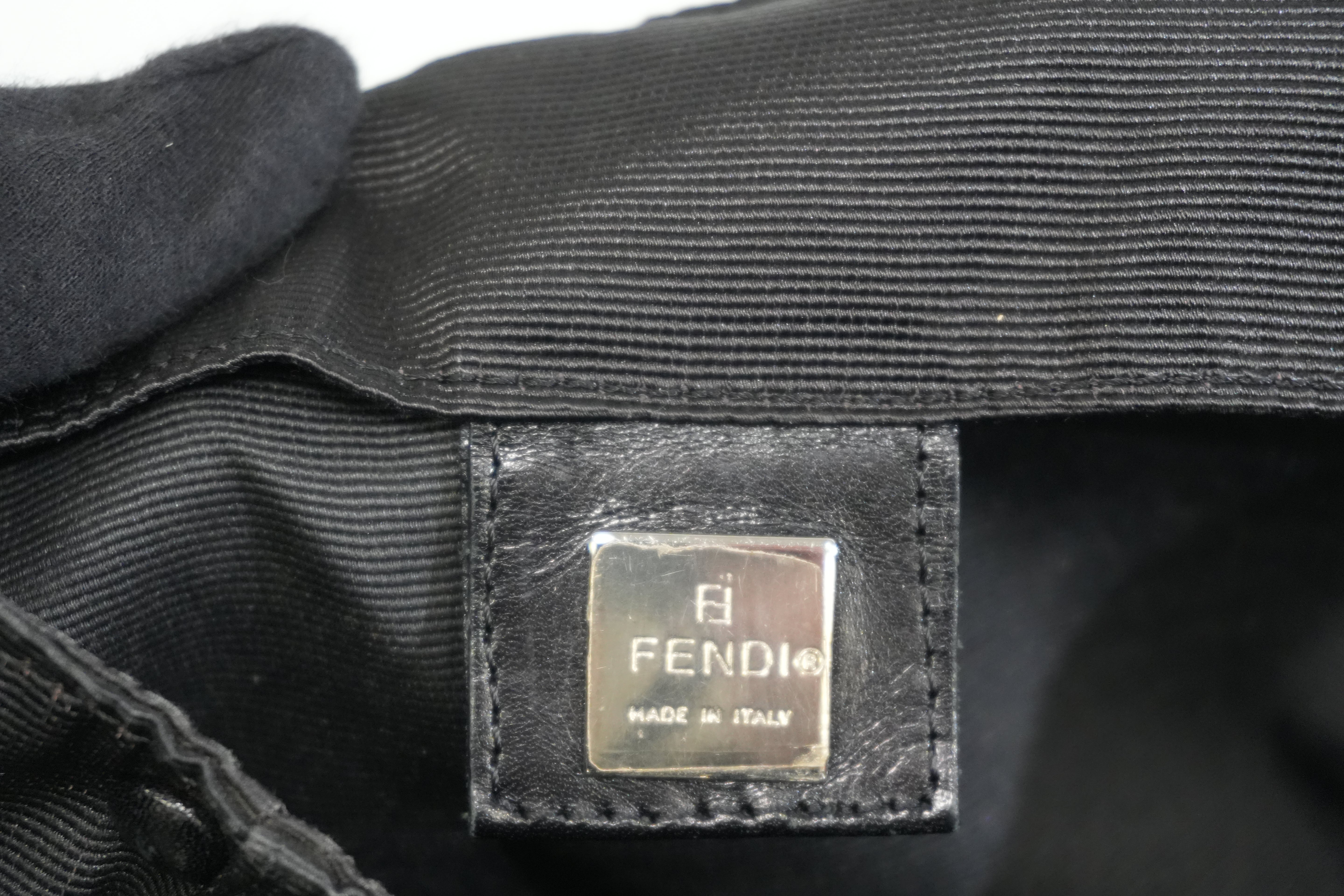 Pre-owned Fendi Handbag Black