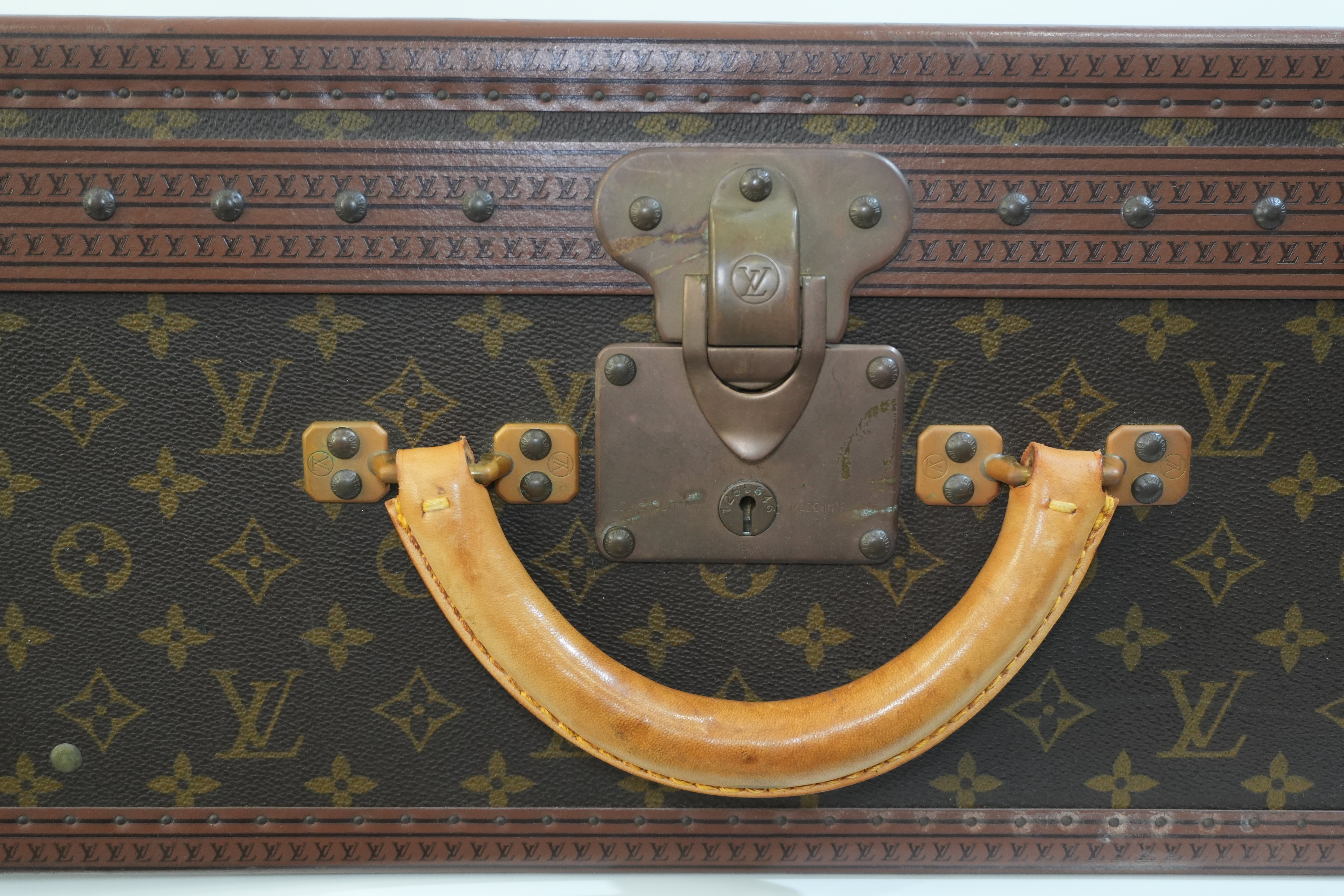 Pre-owned Louis Vuitton Mono Trunk 75 Alzer