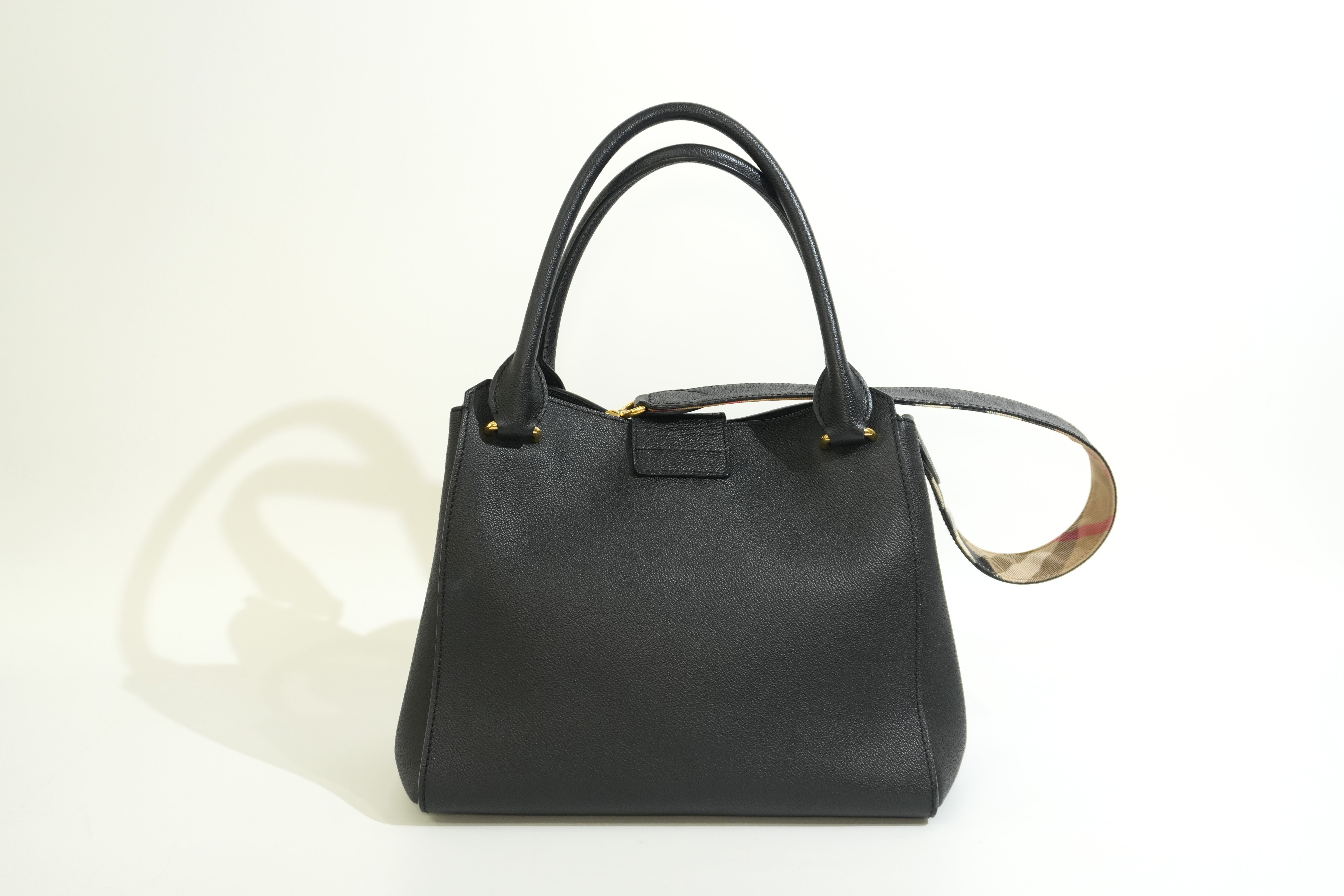 Pre-owned Burberry Calfskin Leather Two Way Shoulder Bag Black
