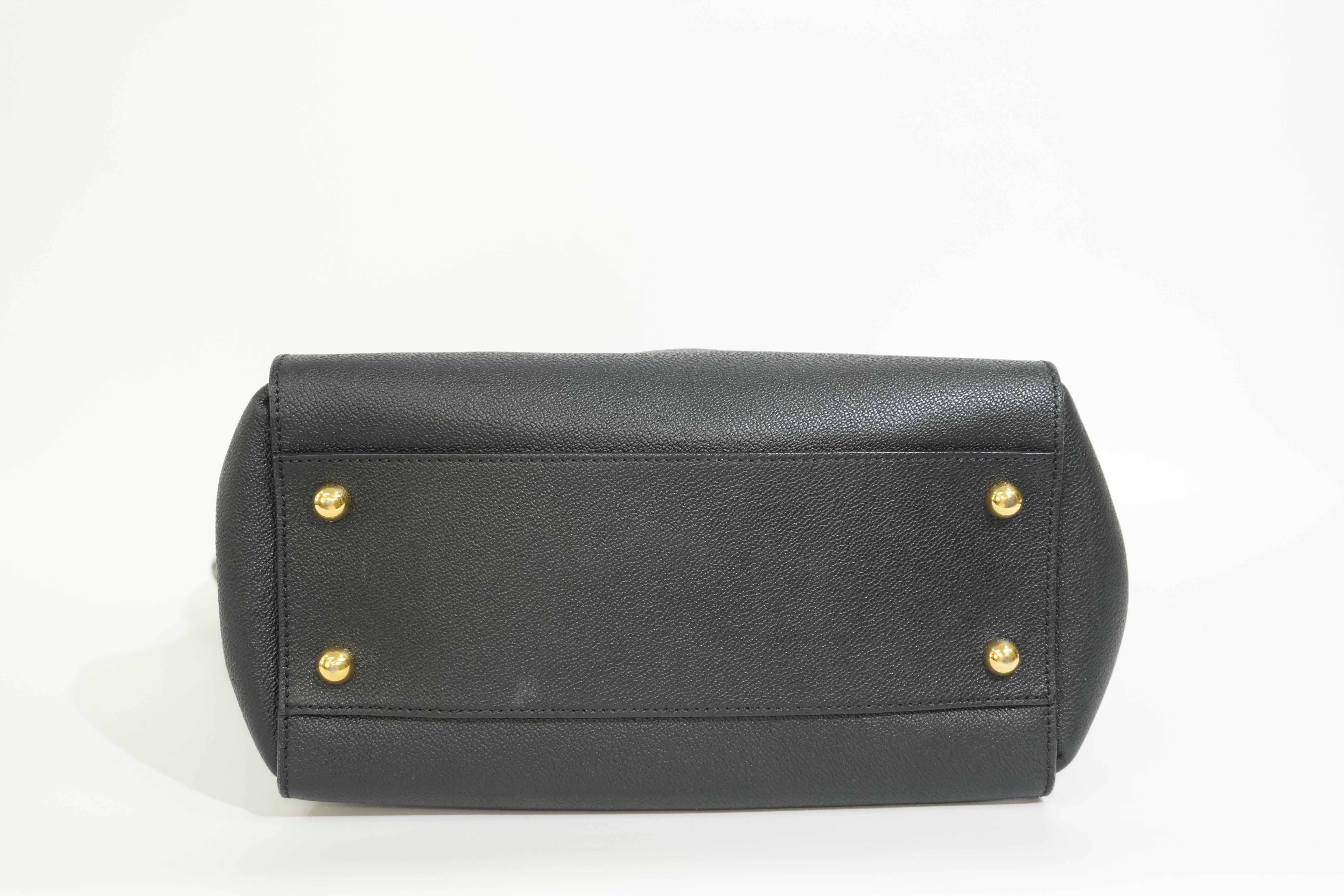 Pre-owned Burberry Calfskin Leather Two Way Shoulder Bag Black