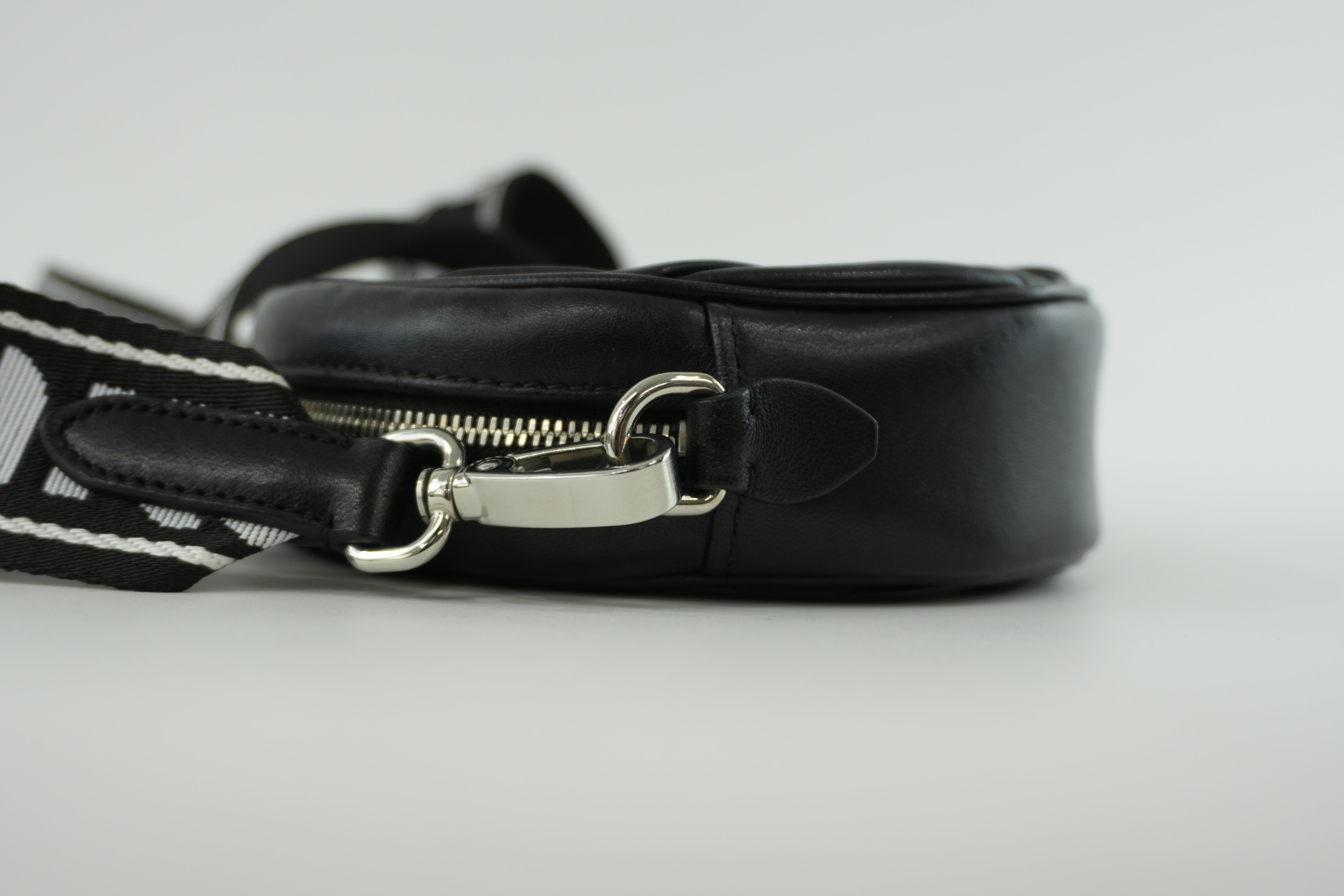 Miumiu Round Crossbody Leather Black Used