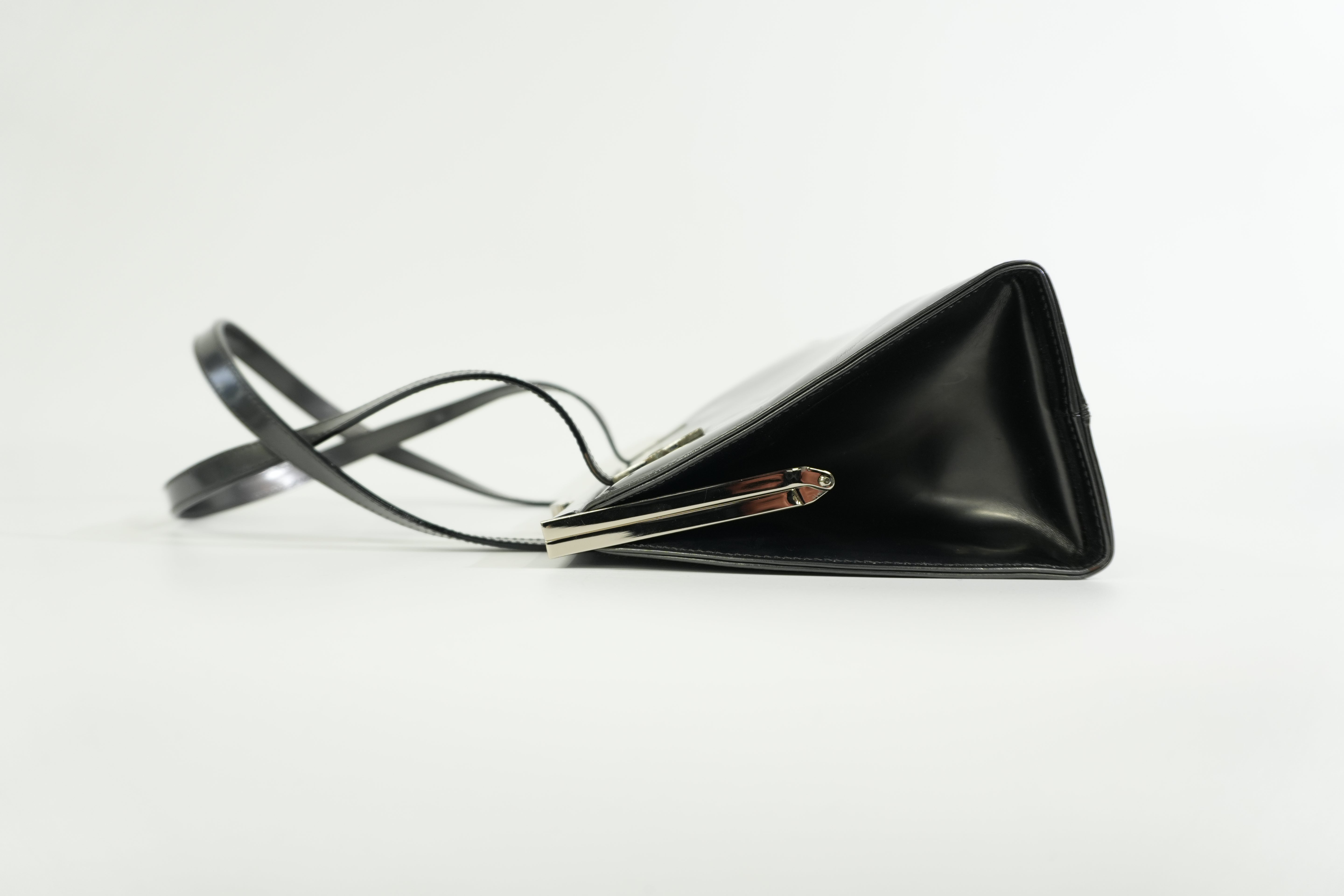 Pre-owned Salvatore Ferragamo Shoulder Bag Metallic Gray