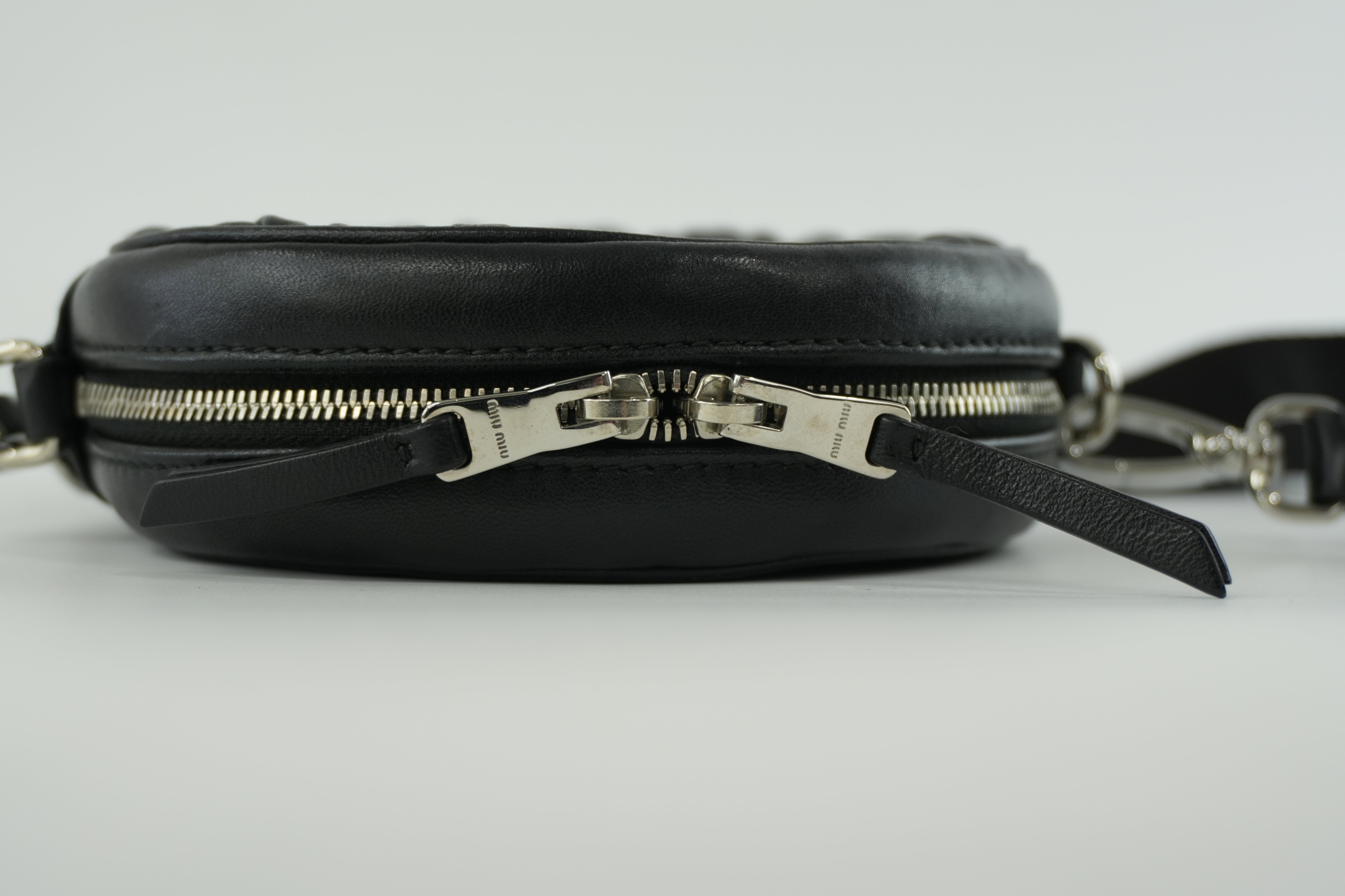 Miumiu Round Crossbody Leather Black Used