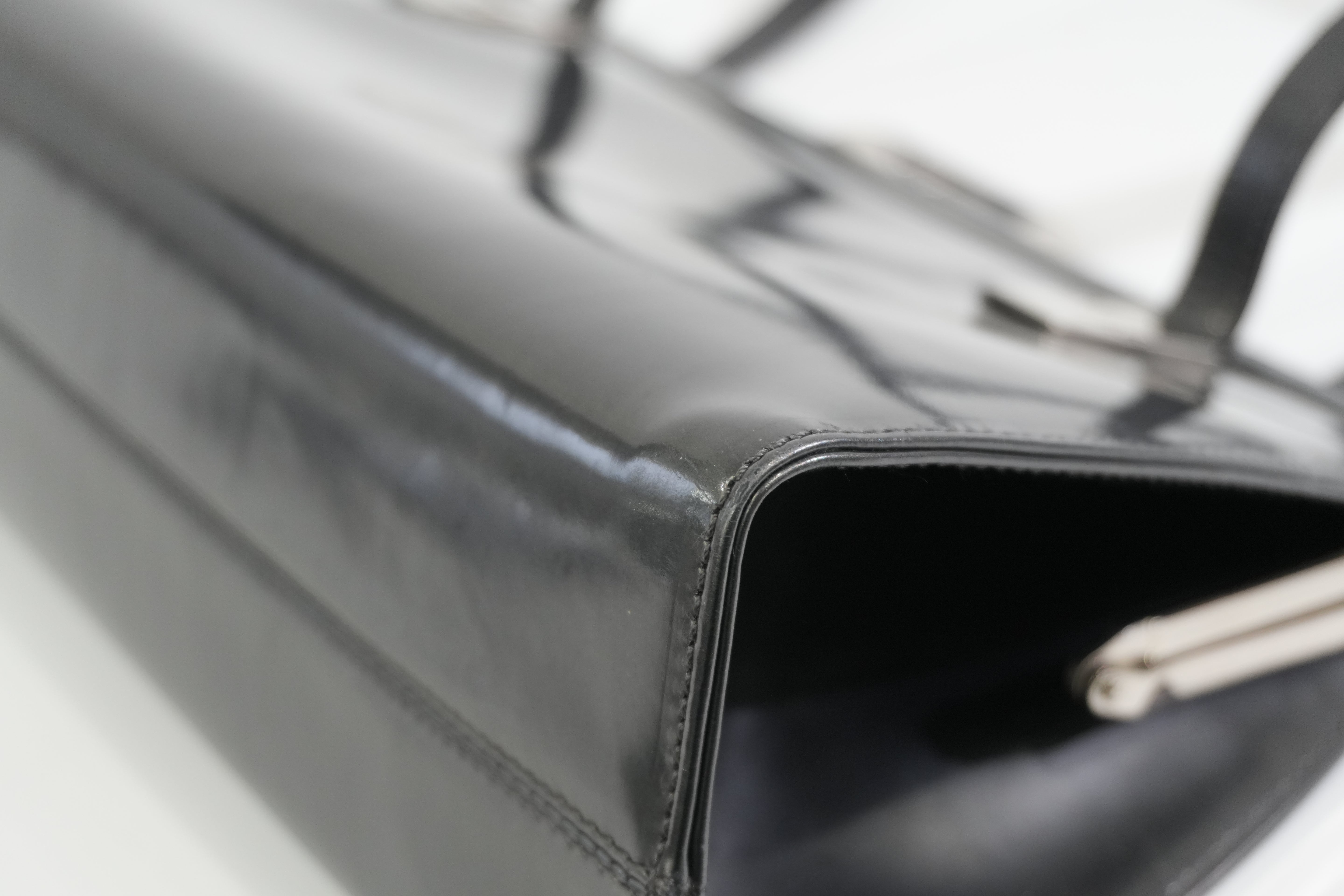 Pre-owned Salvatore Ferragamo Shoulder Bag Metallic Gray