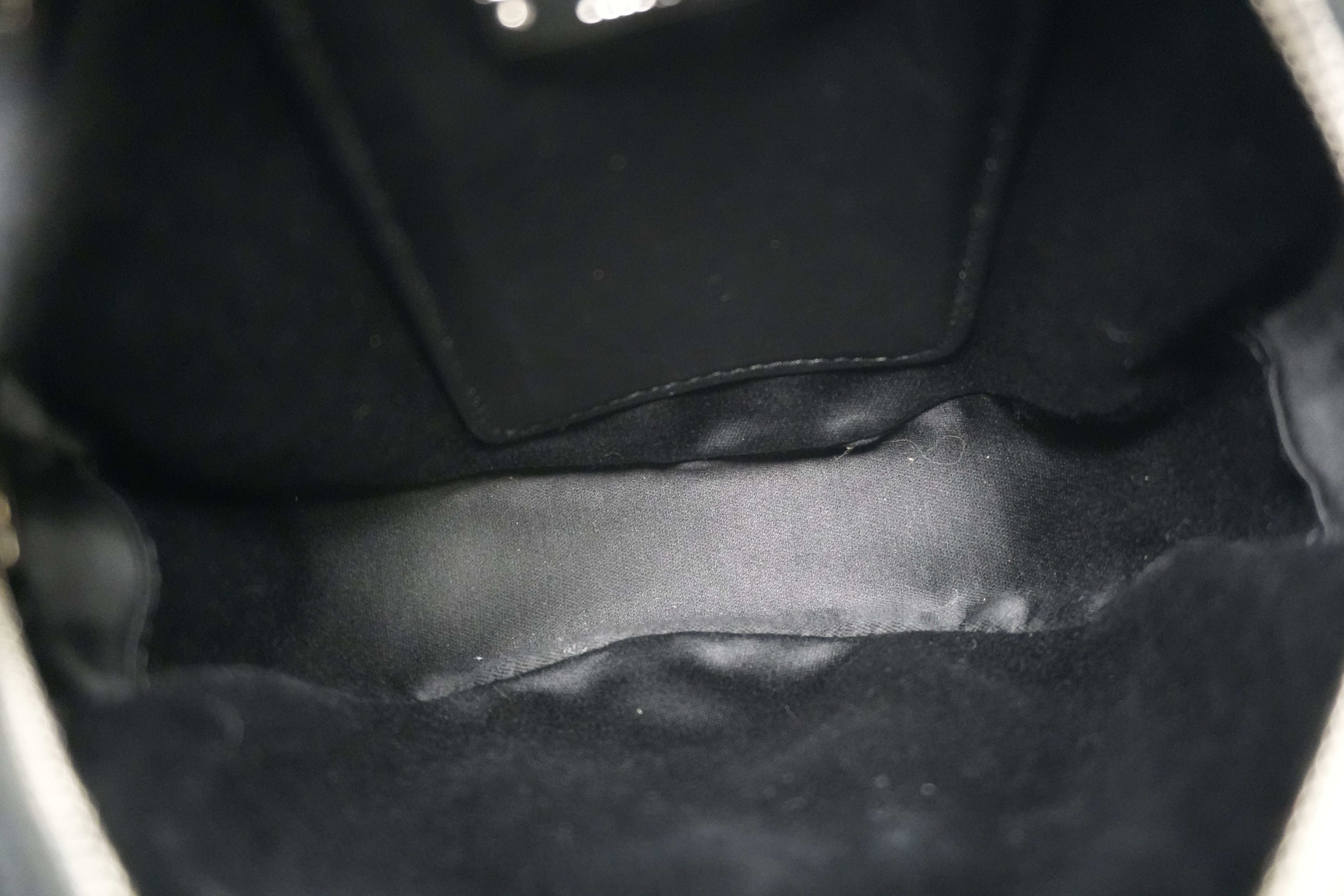 Miumiu Round Crossbody Leather Black Used