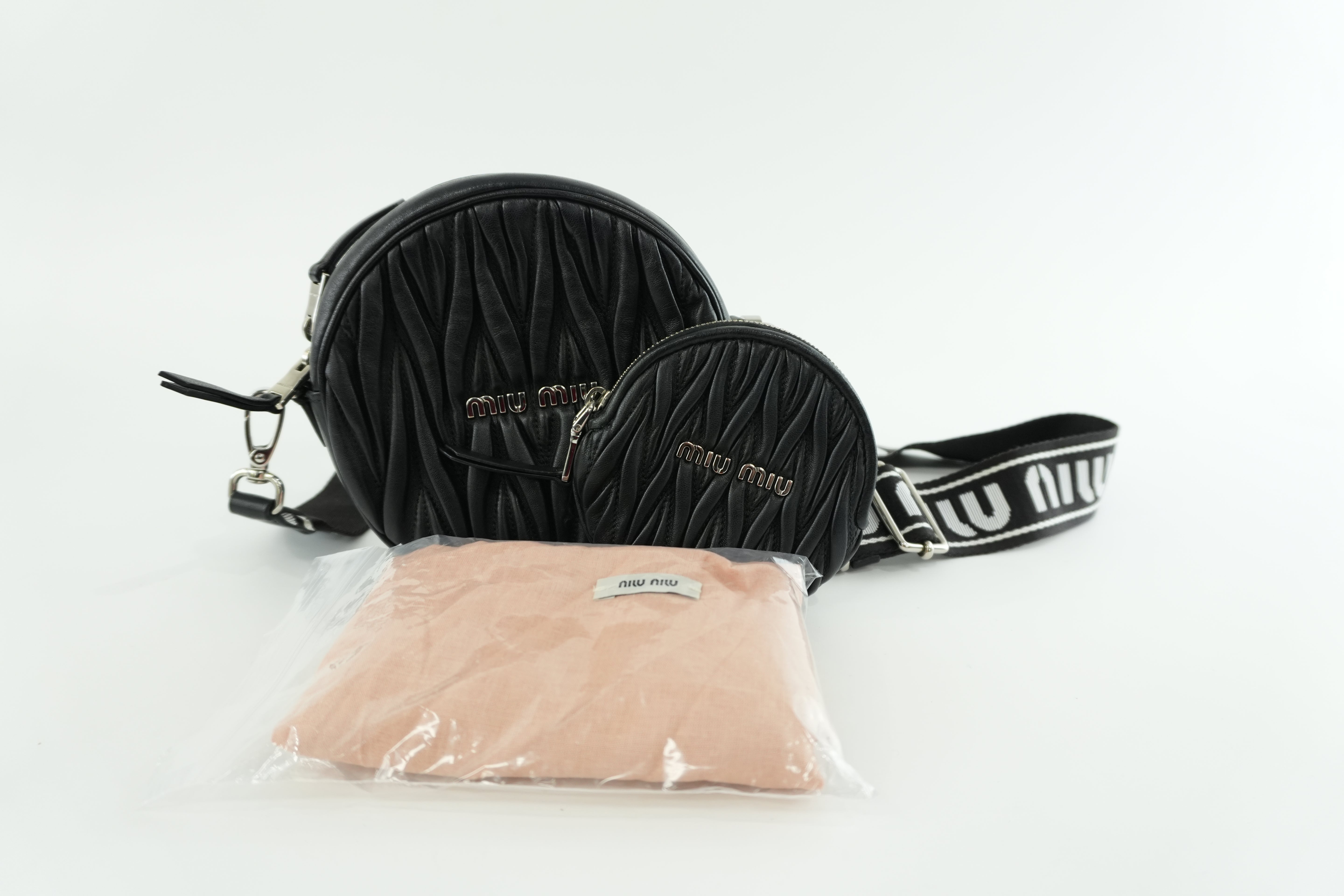 Miumiu Round Crossbody Leather Black Used