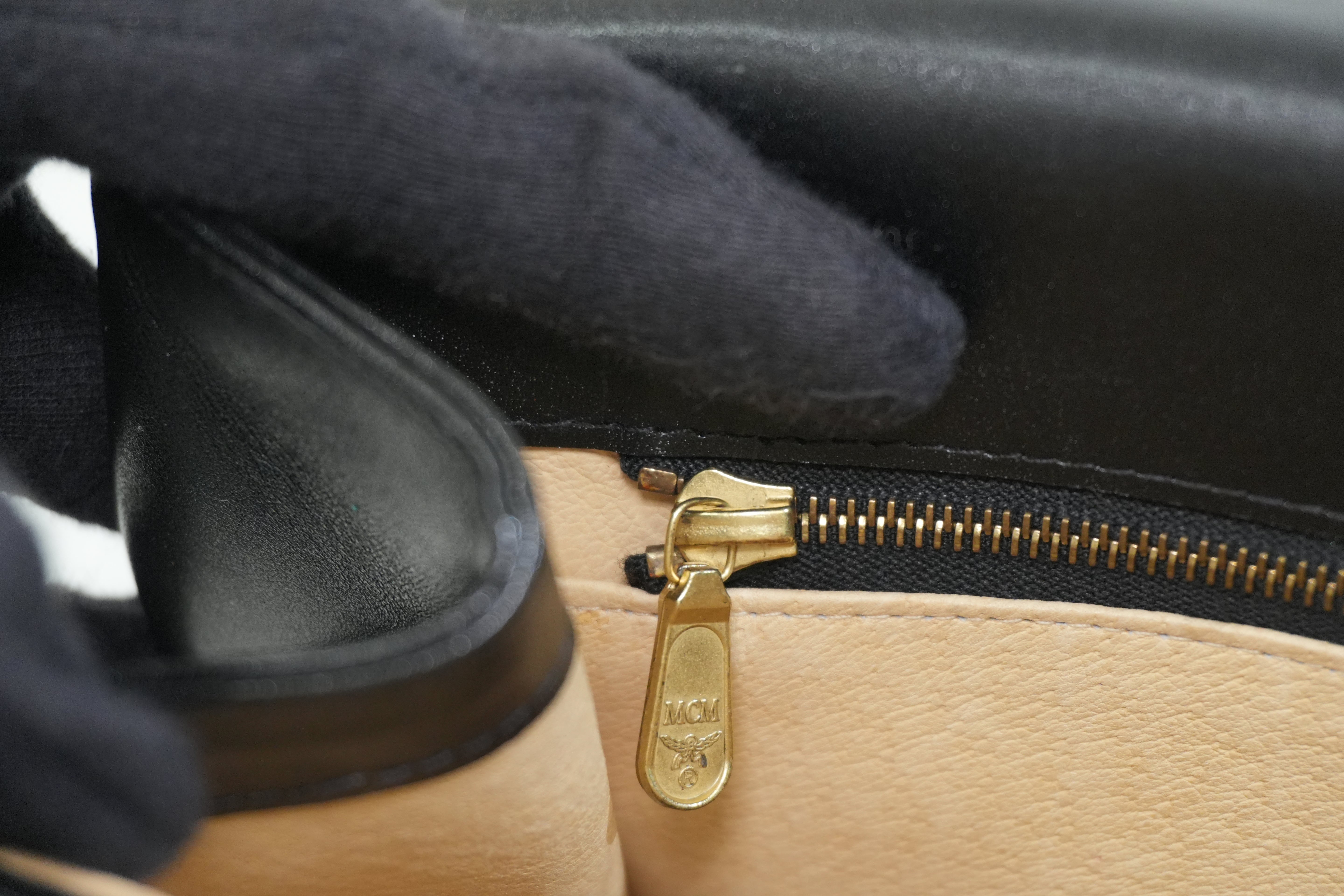 Pre-owned MCM Top Handle Handbag Black